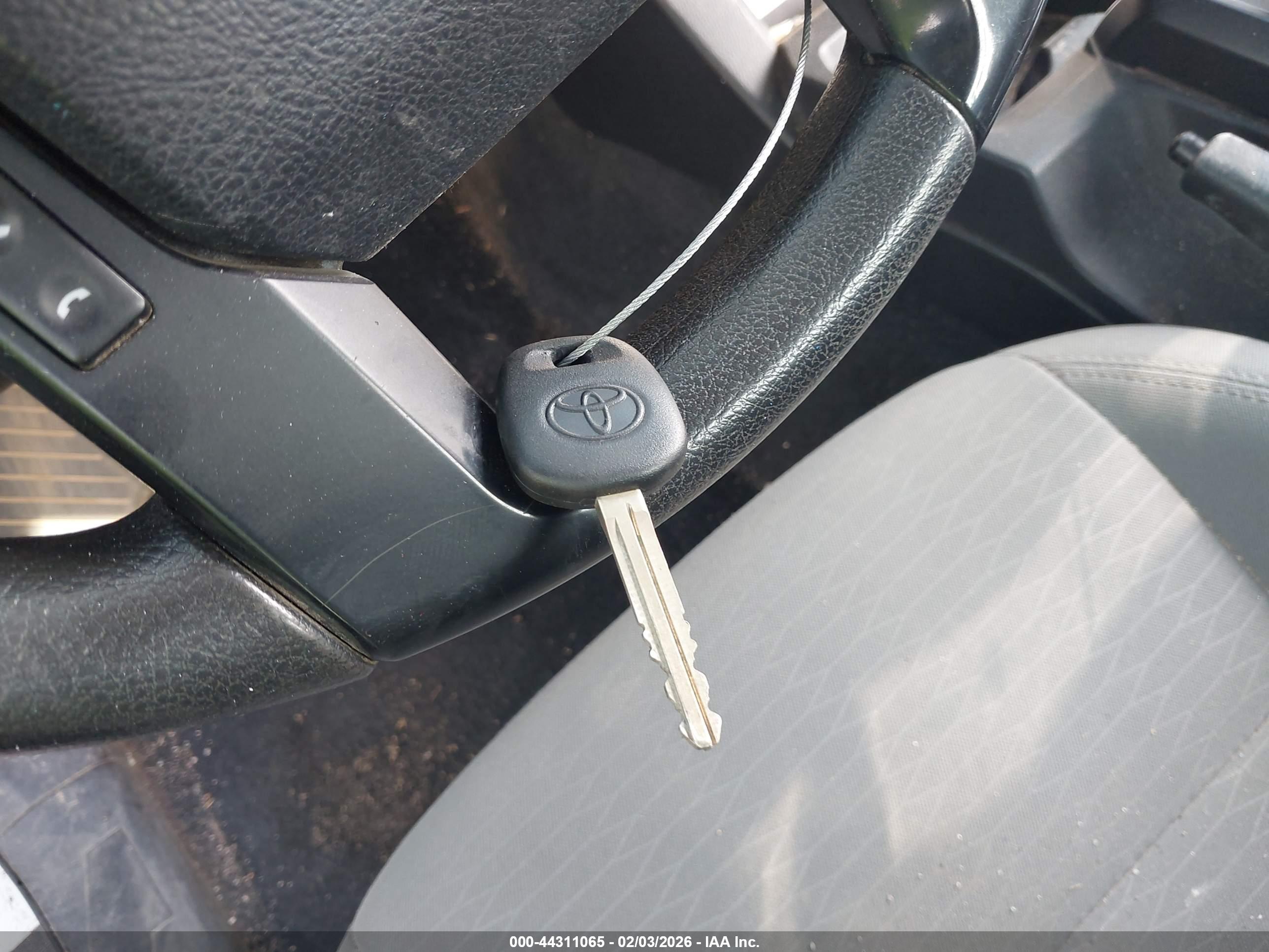 TOYOTA TACOMA image 11