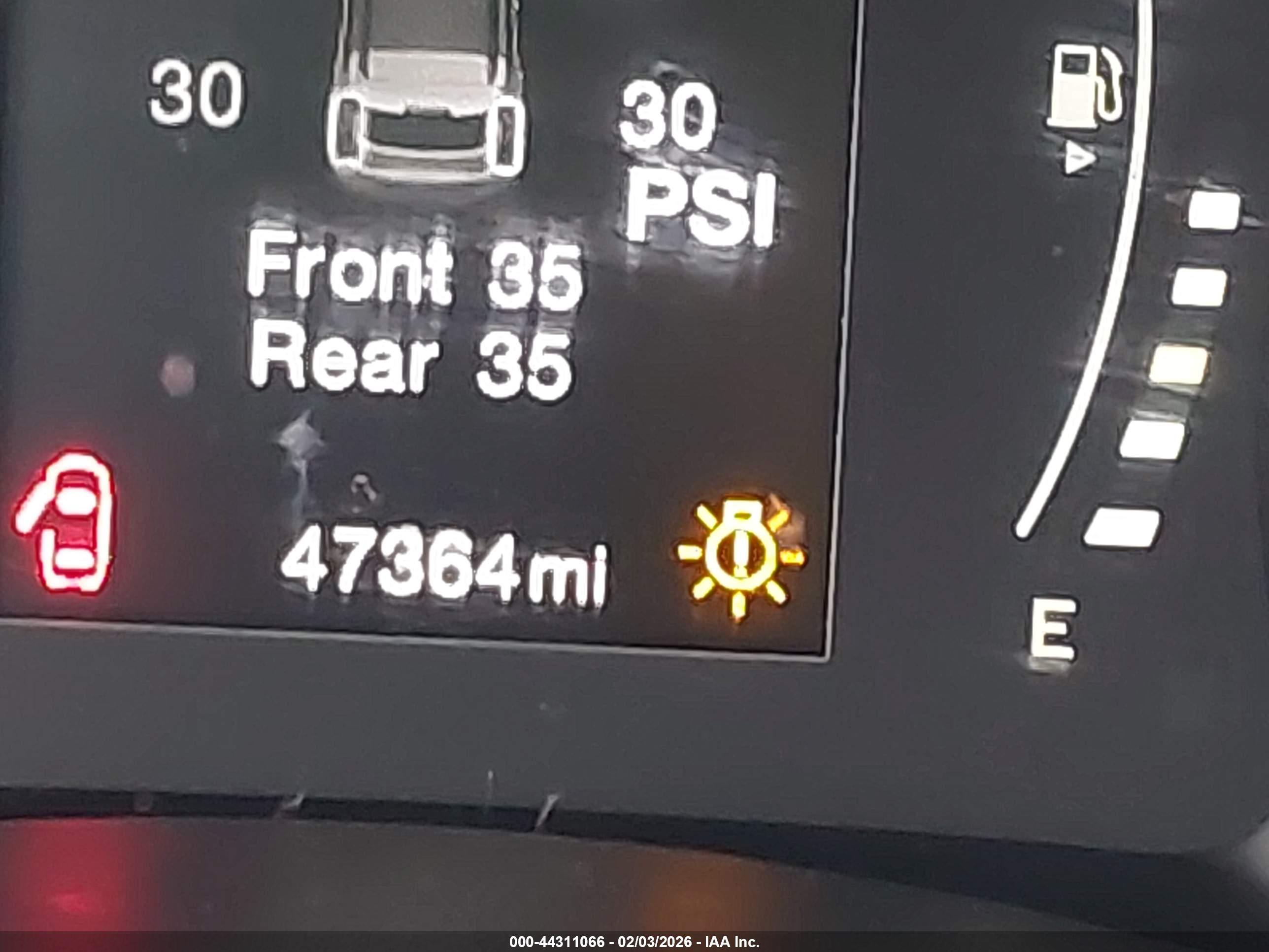JEEP RENEGADE image 6