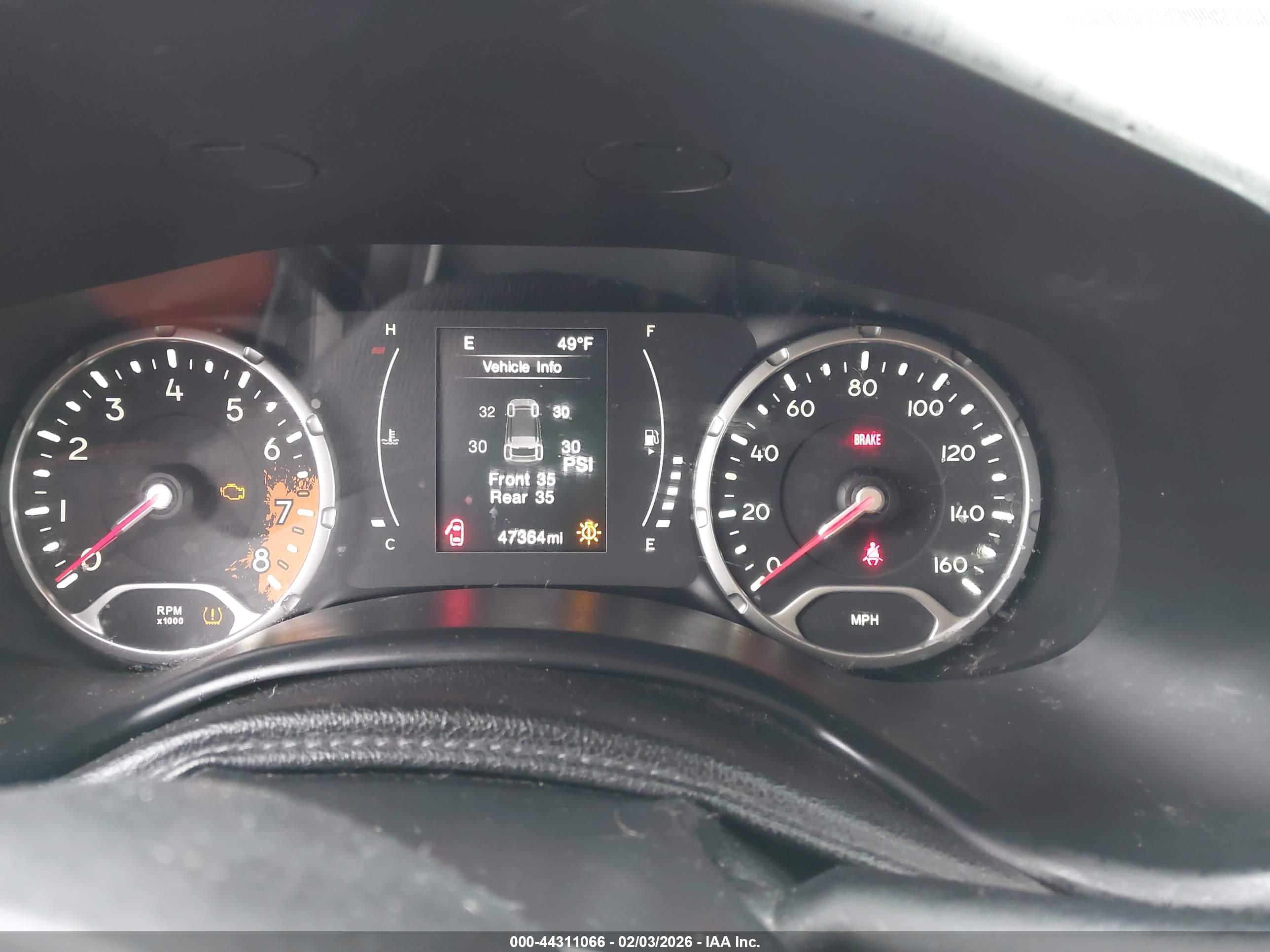 JEEP RENEGADE image 7