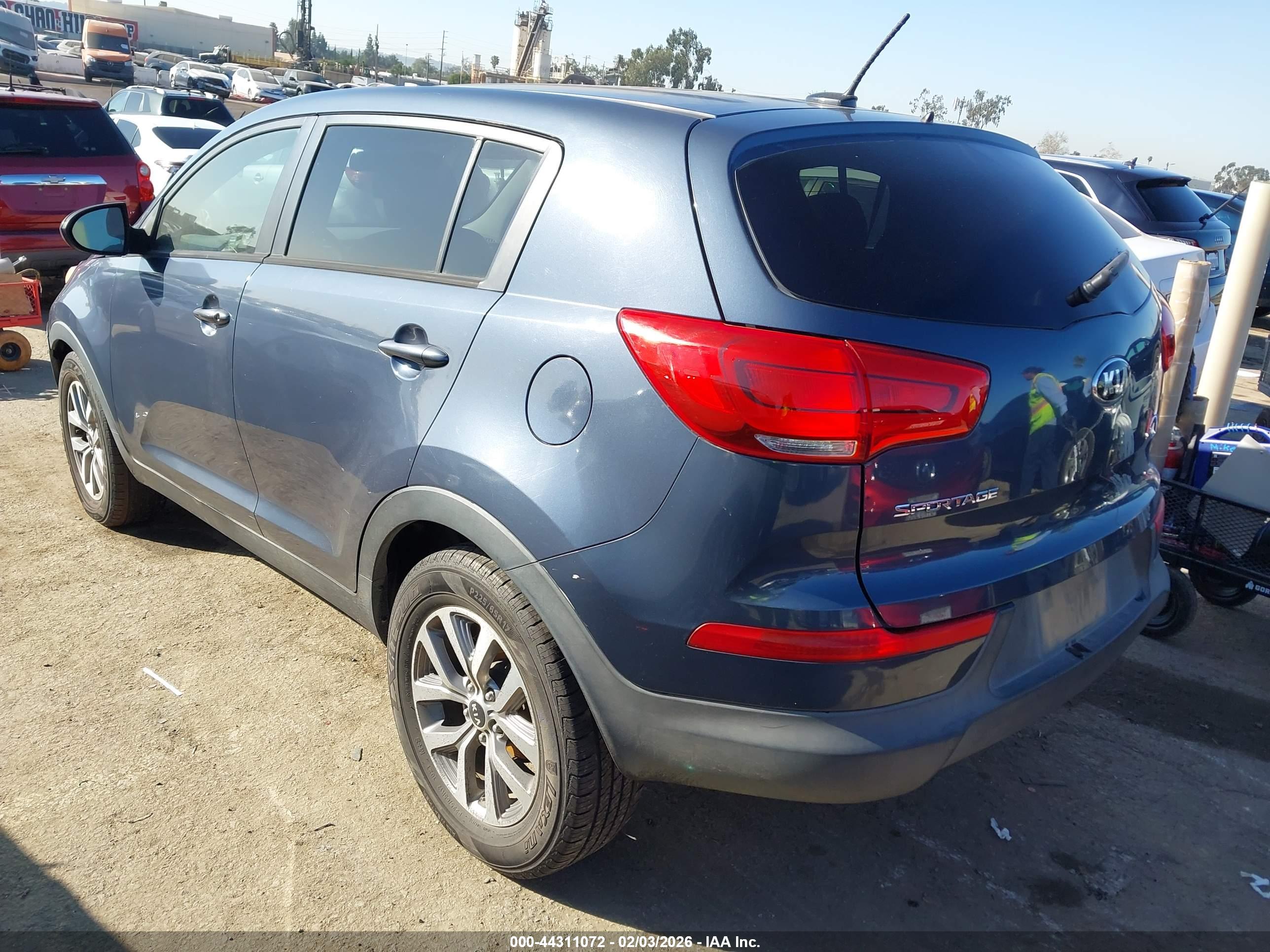 KIA SPORTAGE image 3