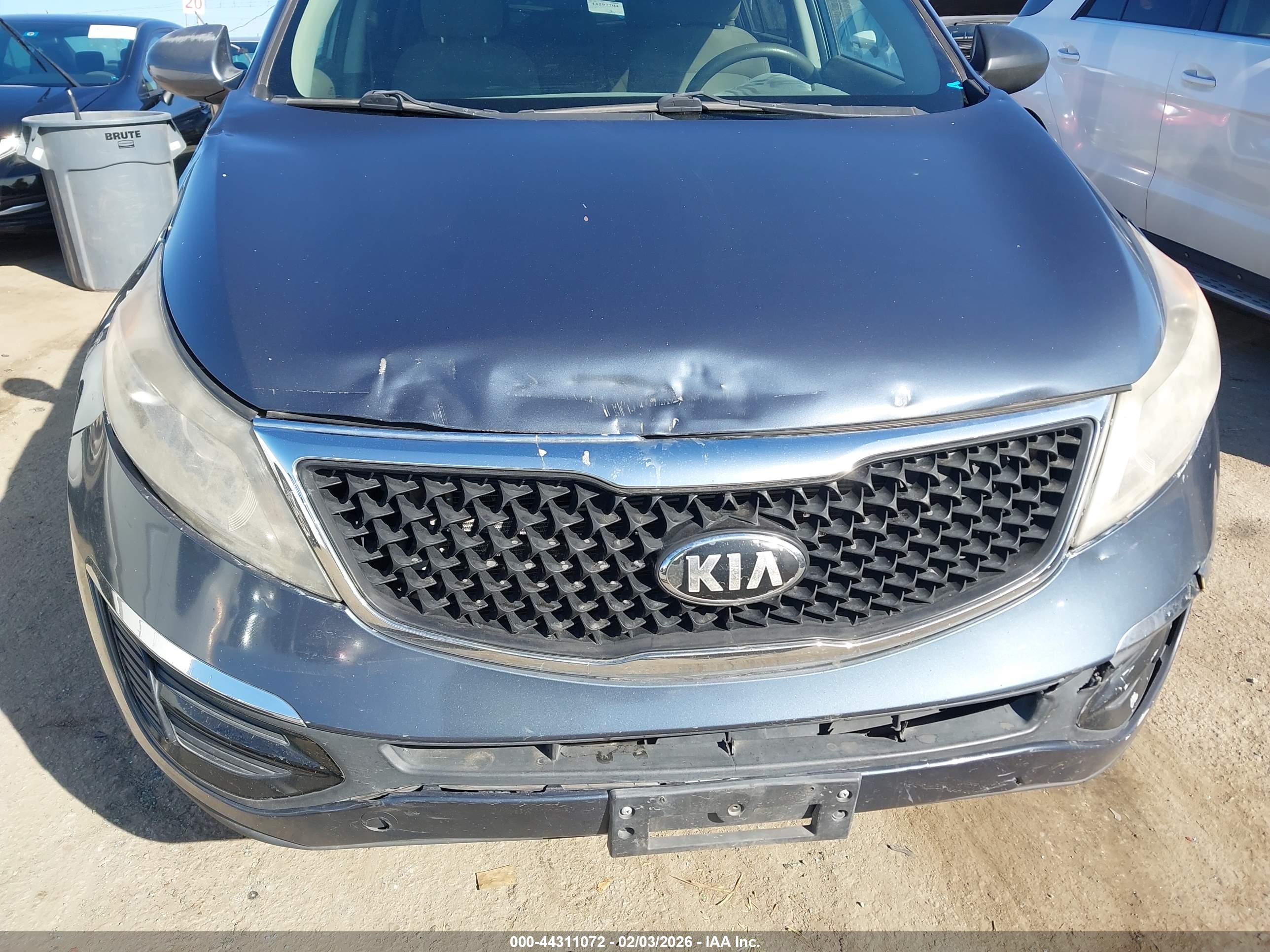 KIA SPORTAGE image 6