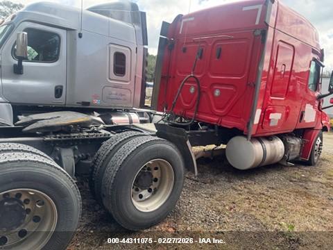 FREIGHTLINER NEW image 4