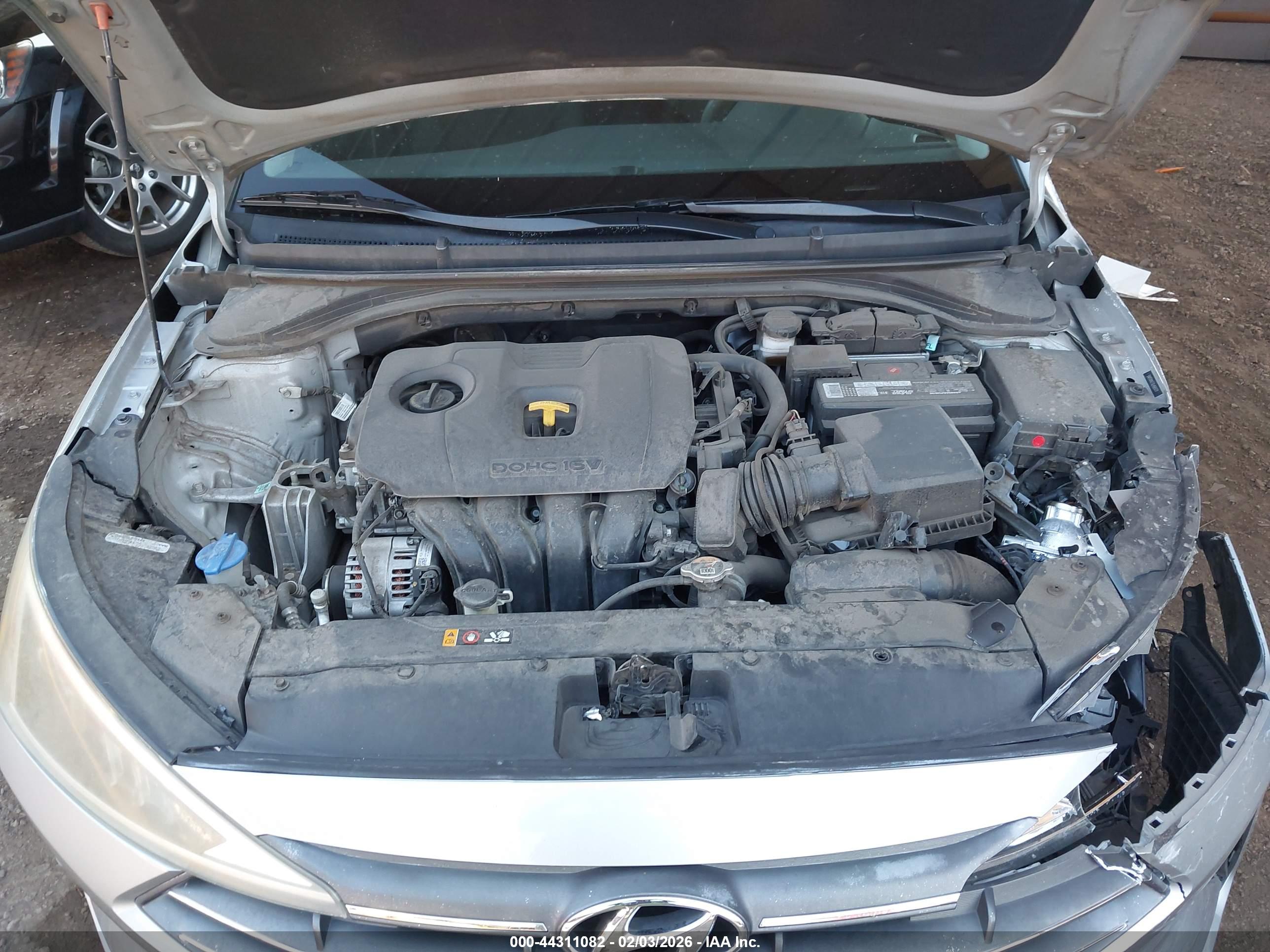 HYUNDAI ELANTRA image 10