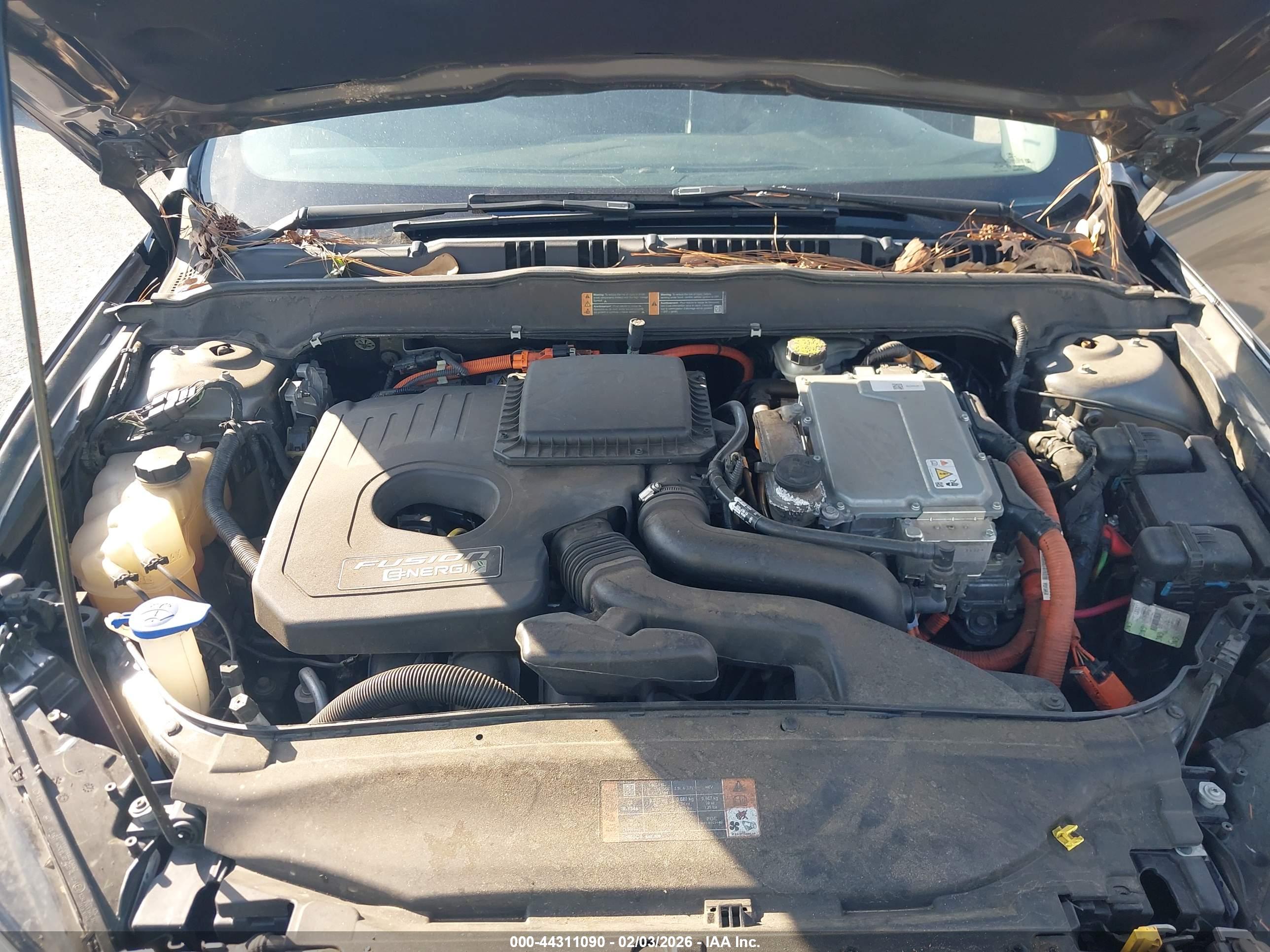 FORD FUSION image 10