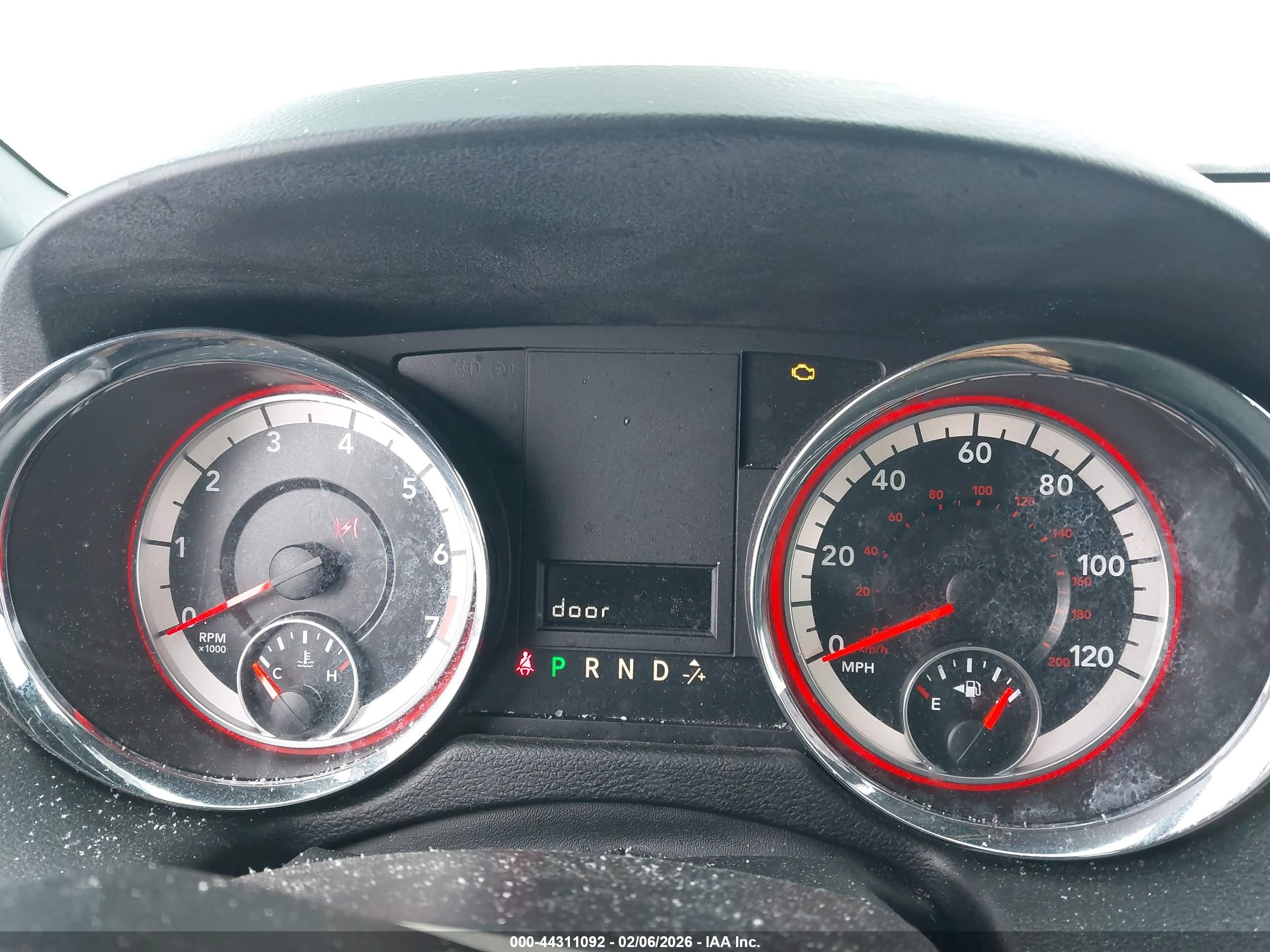 DODGE GRAND image 7