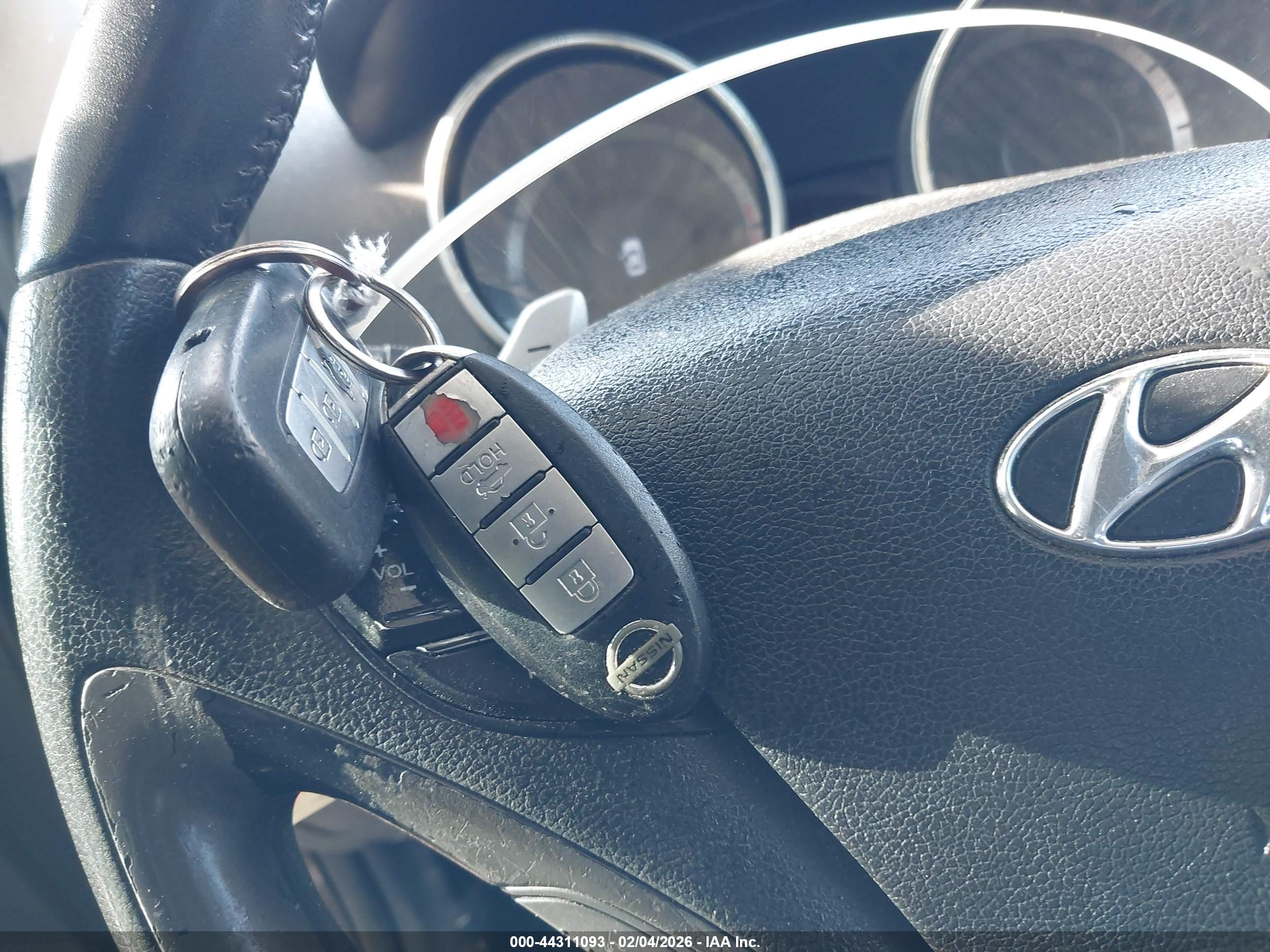 HYUNDAI SONATA image 11