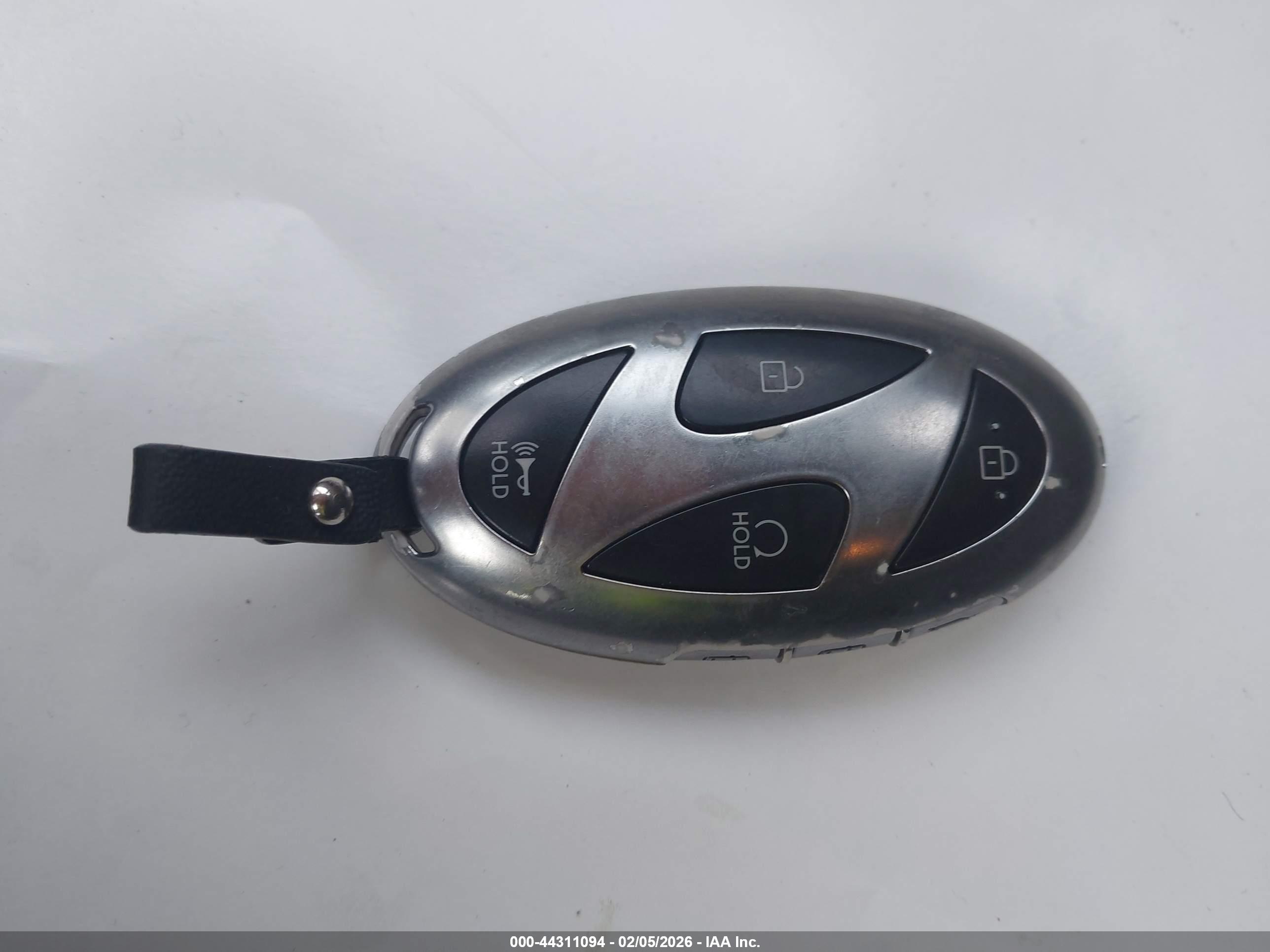 HYUNDAI KONA image 11