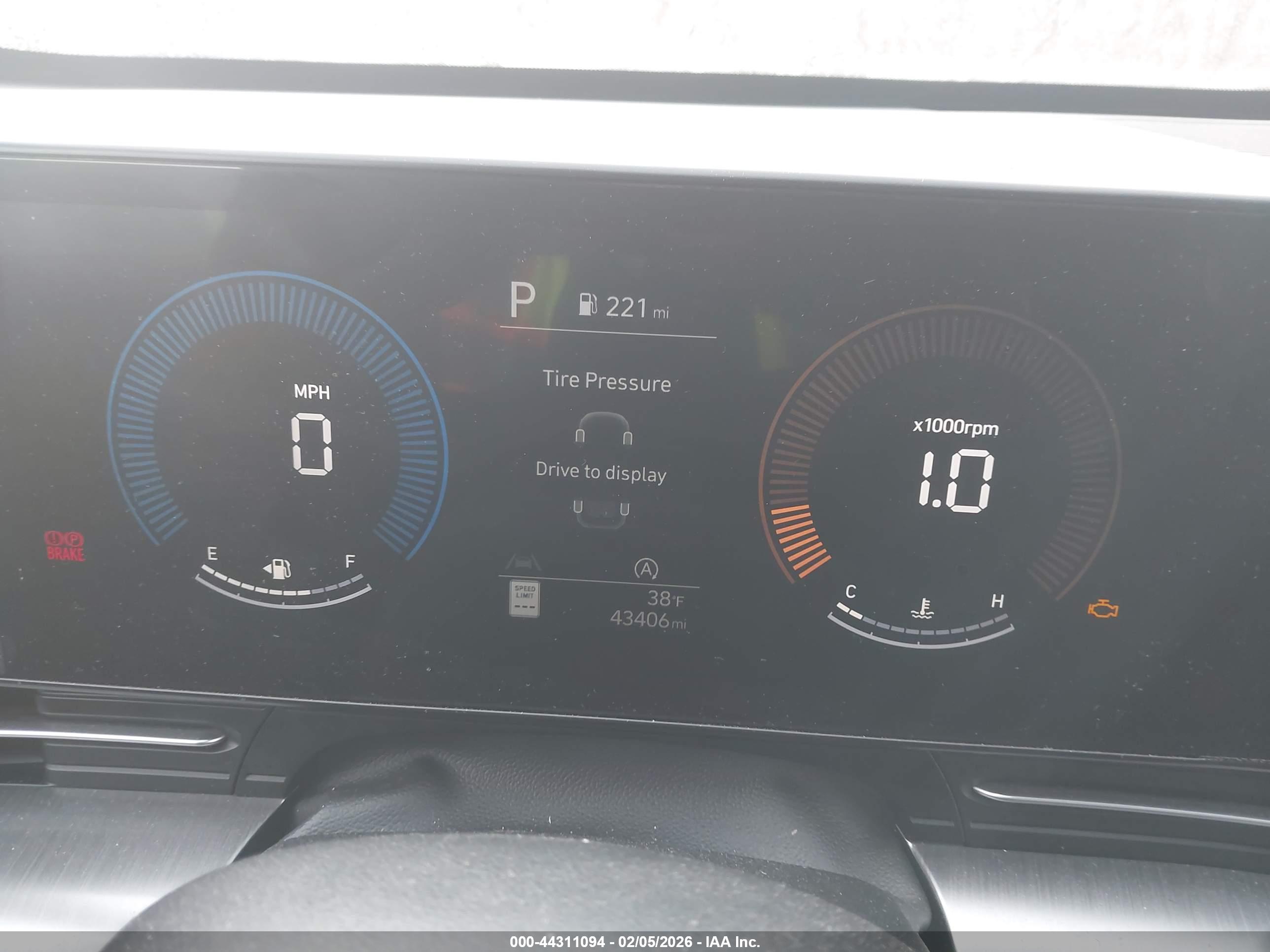 HYUNDAI KONA image 7