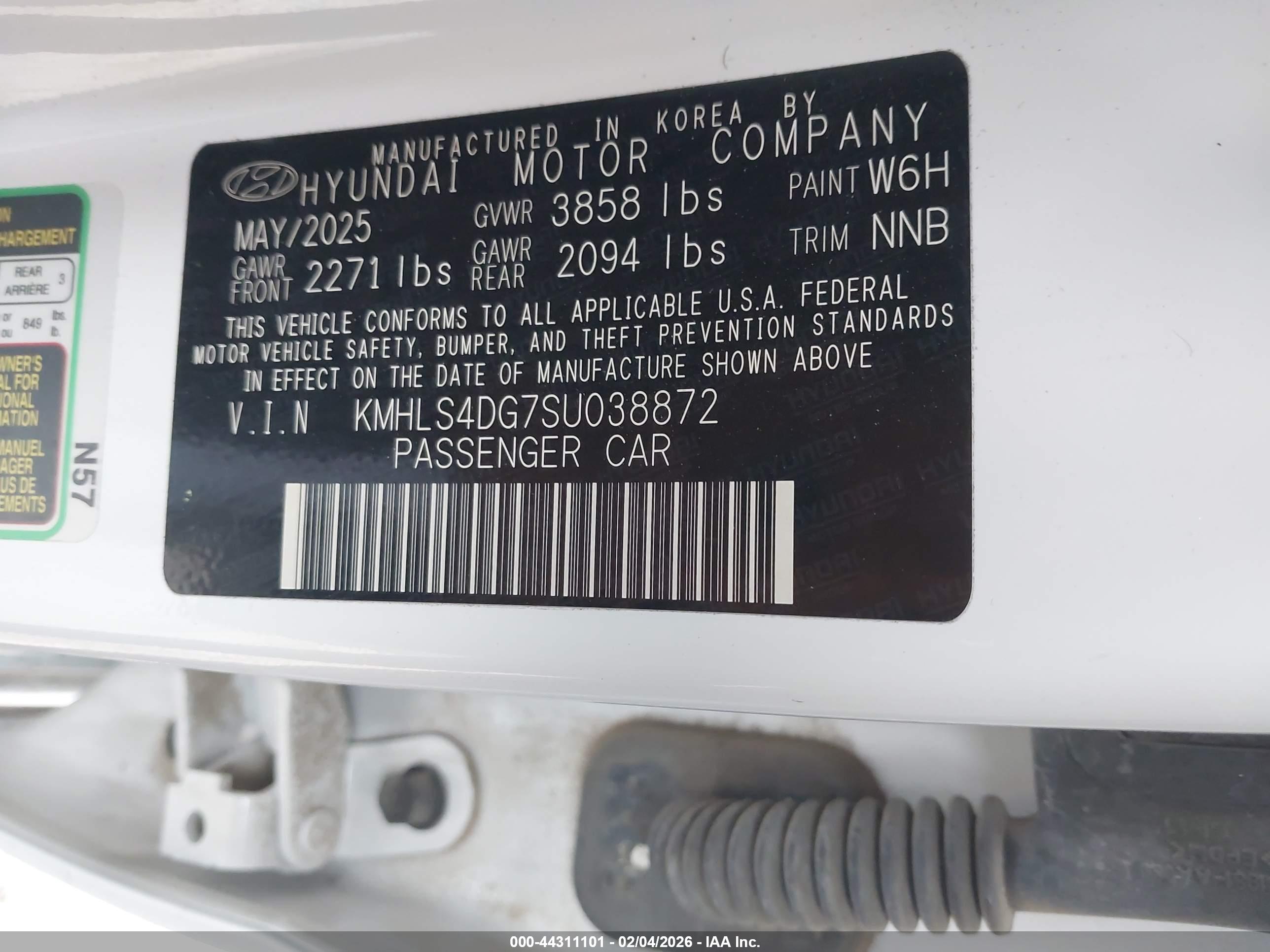 HYUNDAI ELANTRA image 9