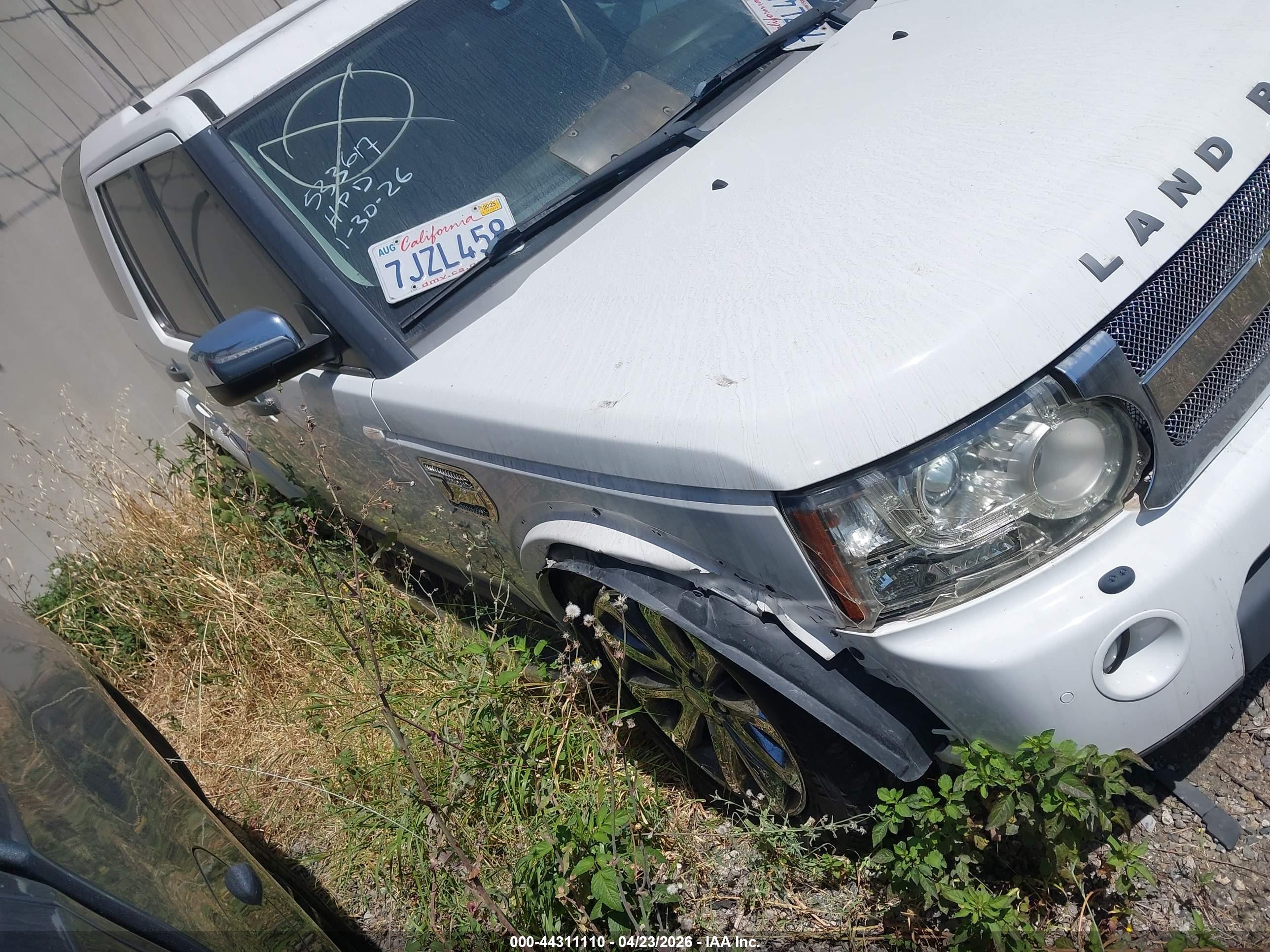 LAND ROVER image 5