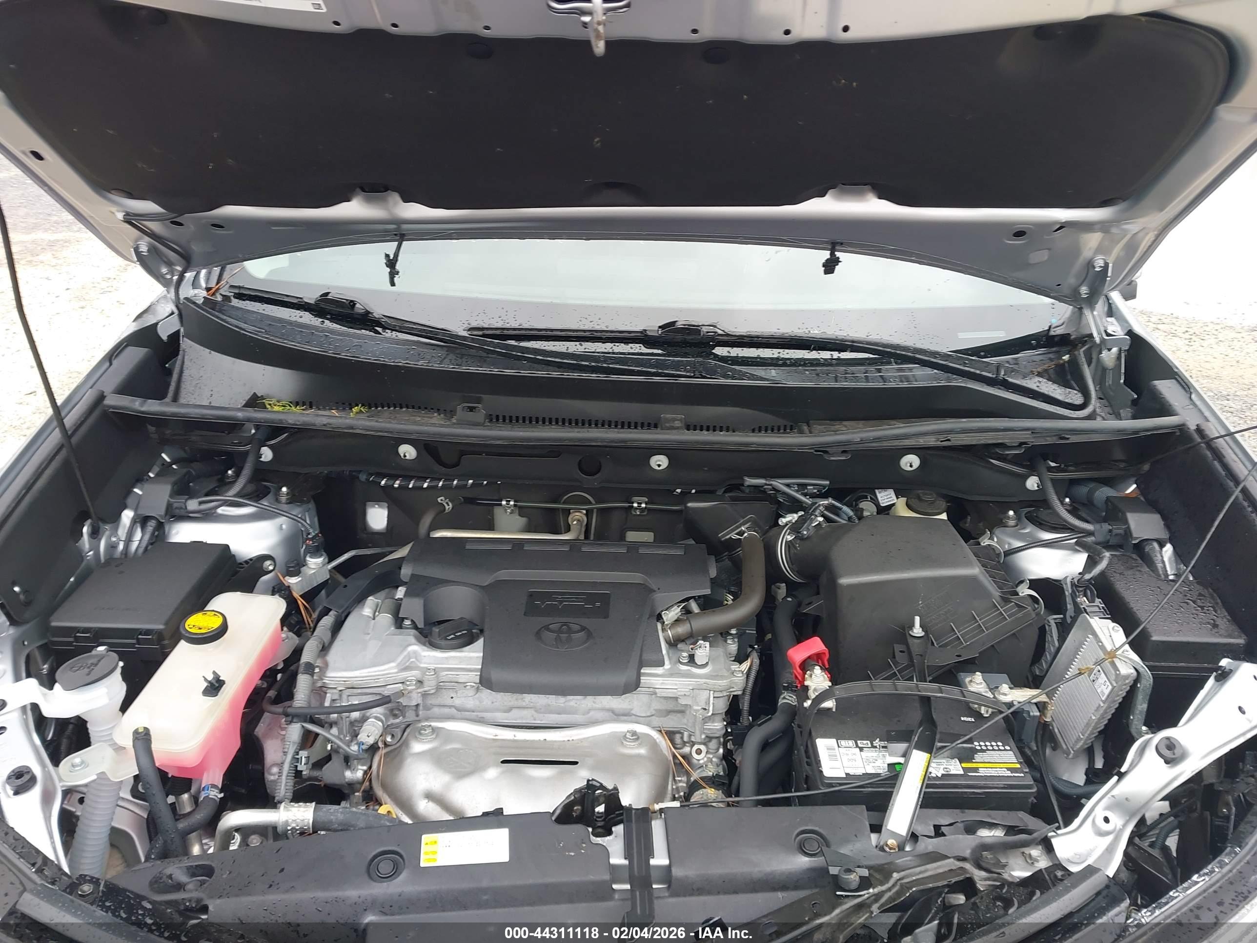 TOYOTA RAV4 image 10