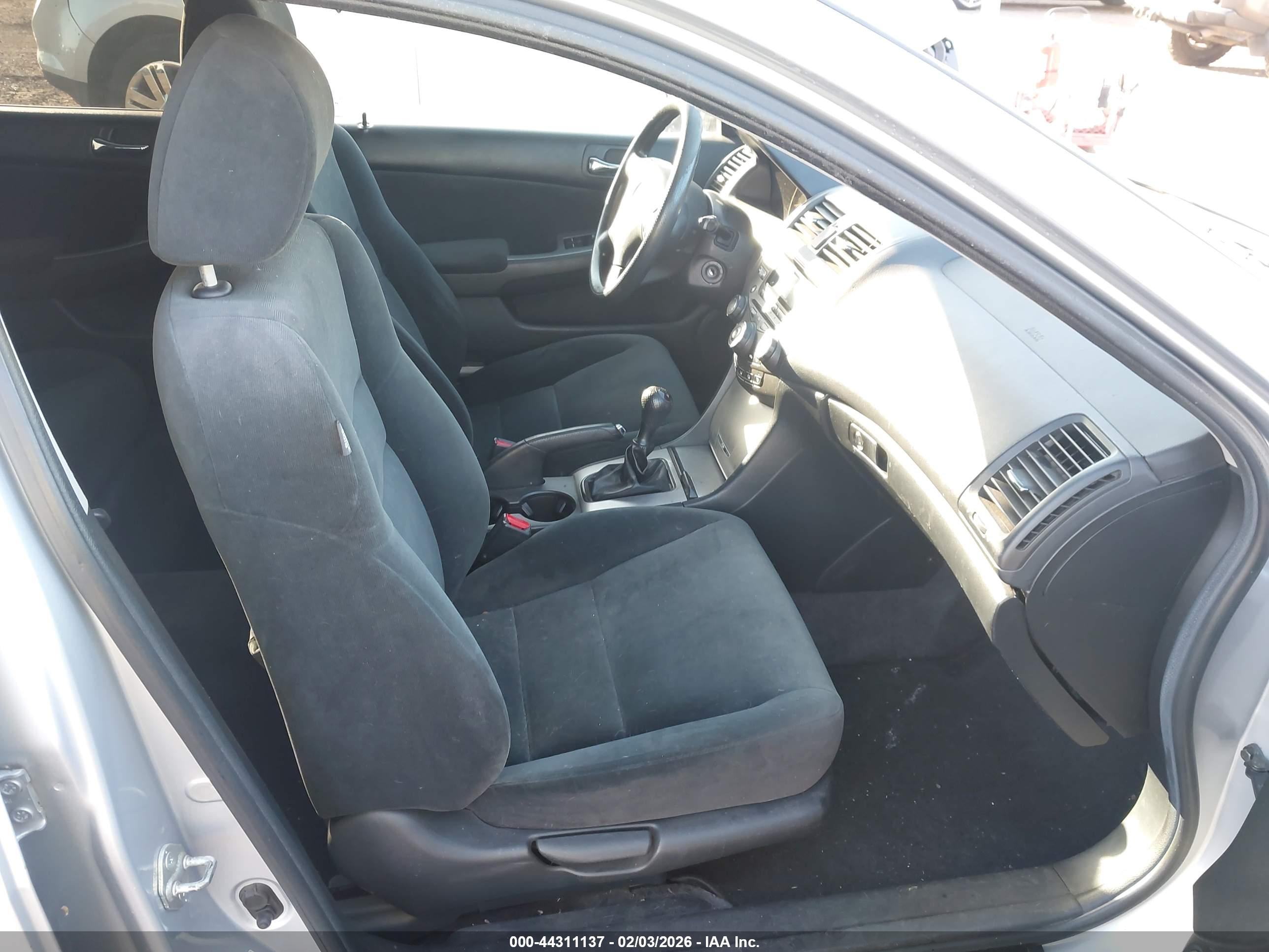 HONDA ACCORD image 5