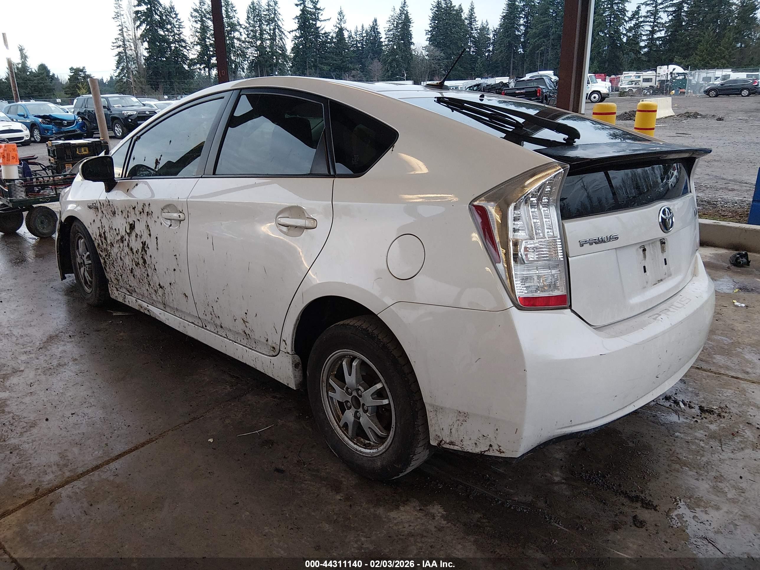 TOYOTA PRIUS image 3