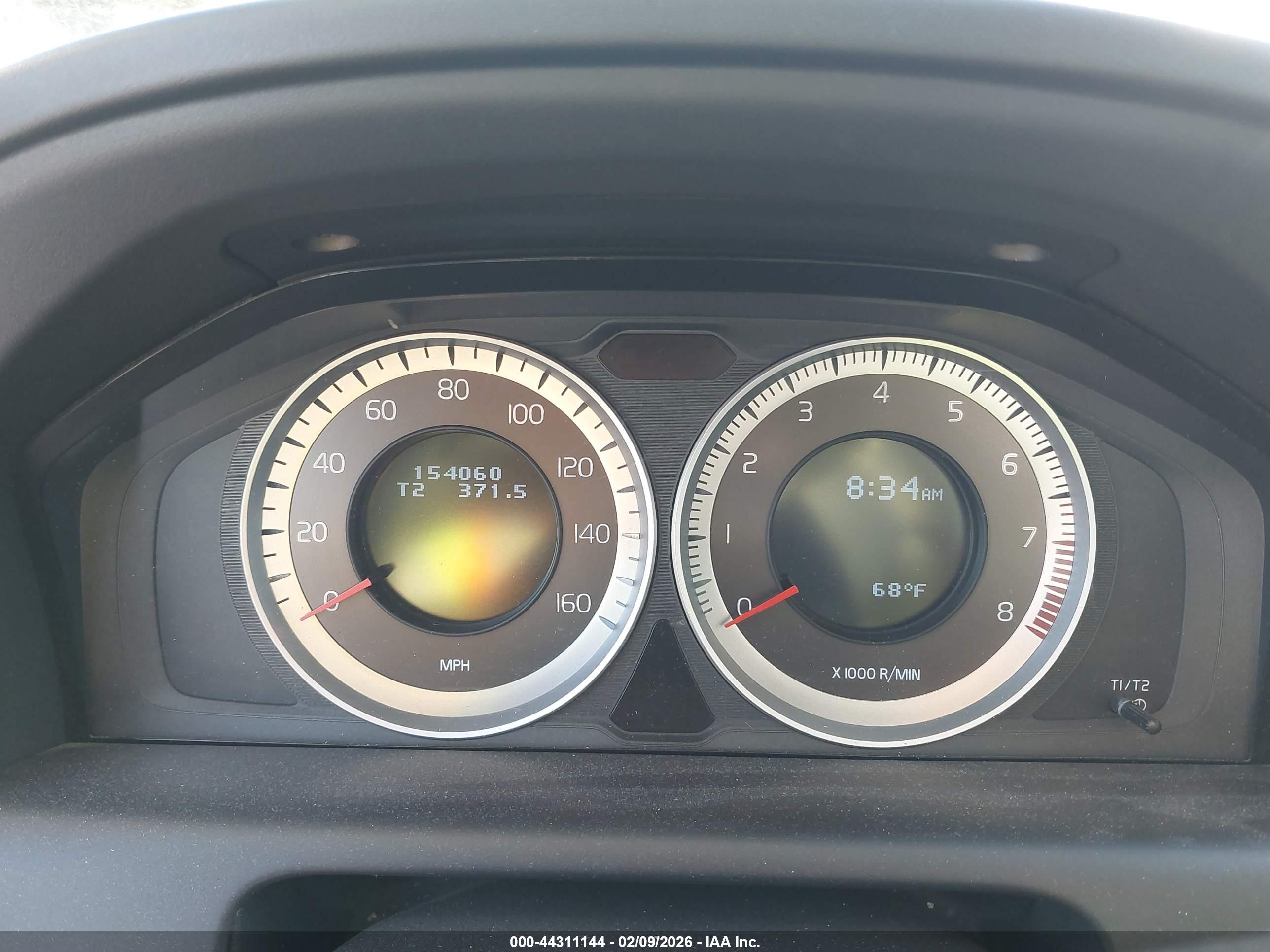 VOLVO XC60 image 7