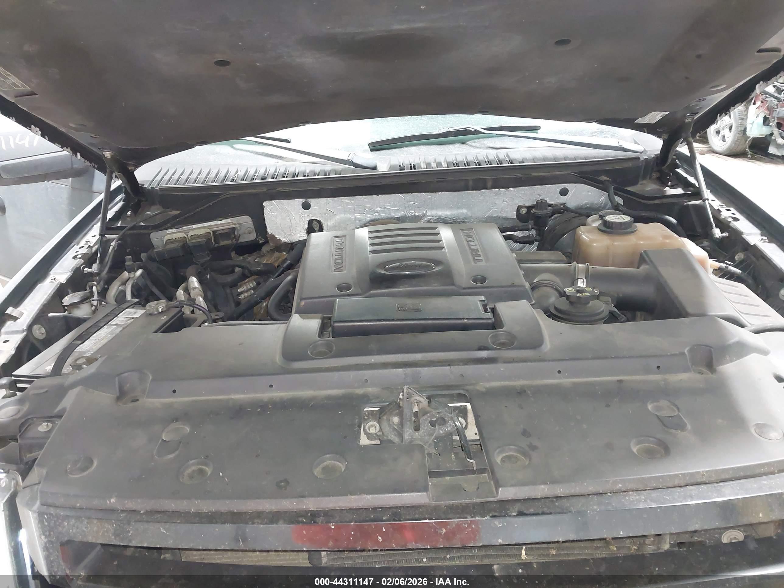 FORD EXPEDITION image 10