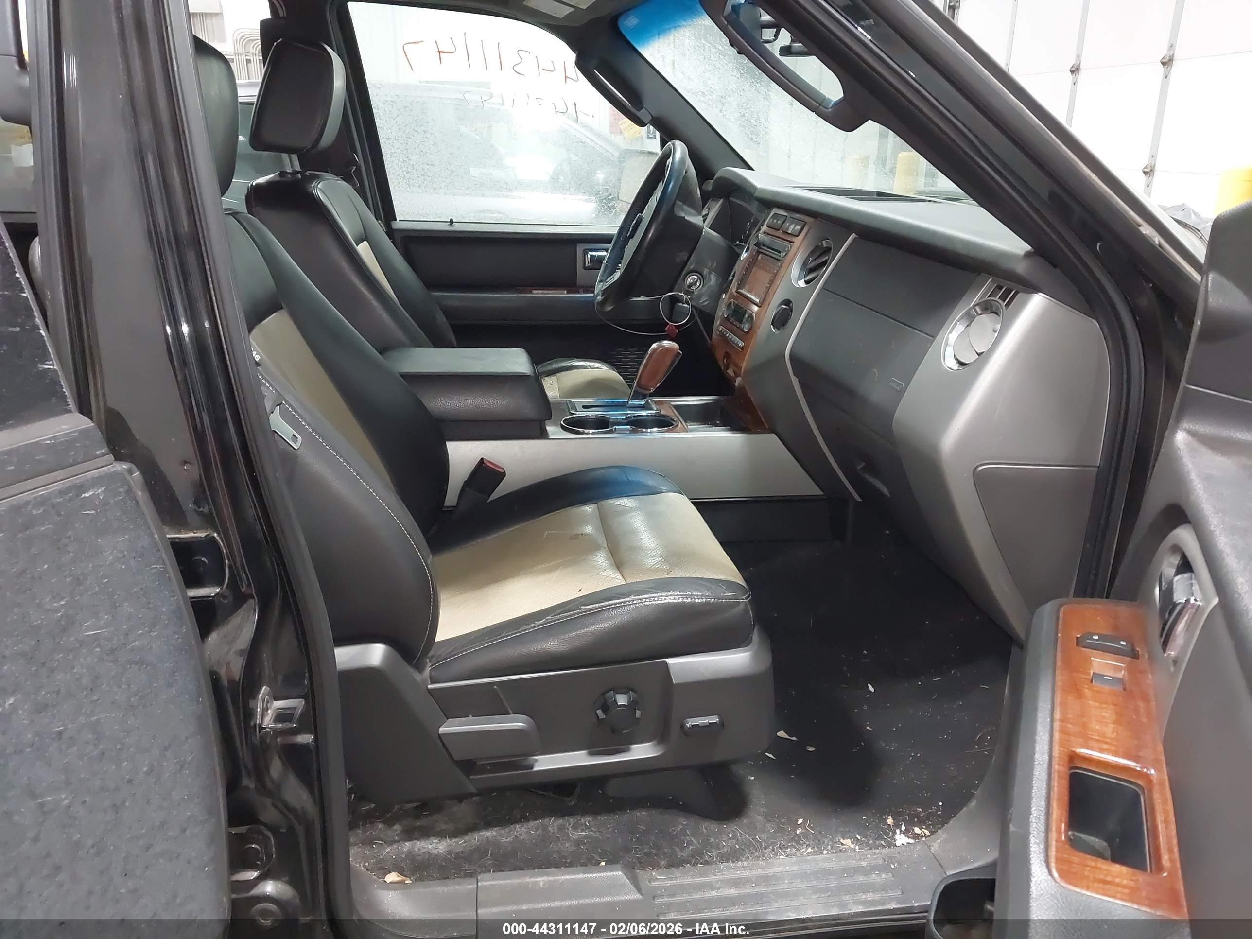 FORD EXPEDITION image 5