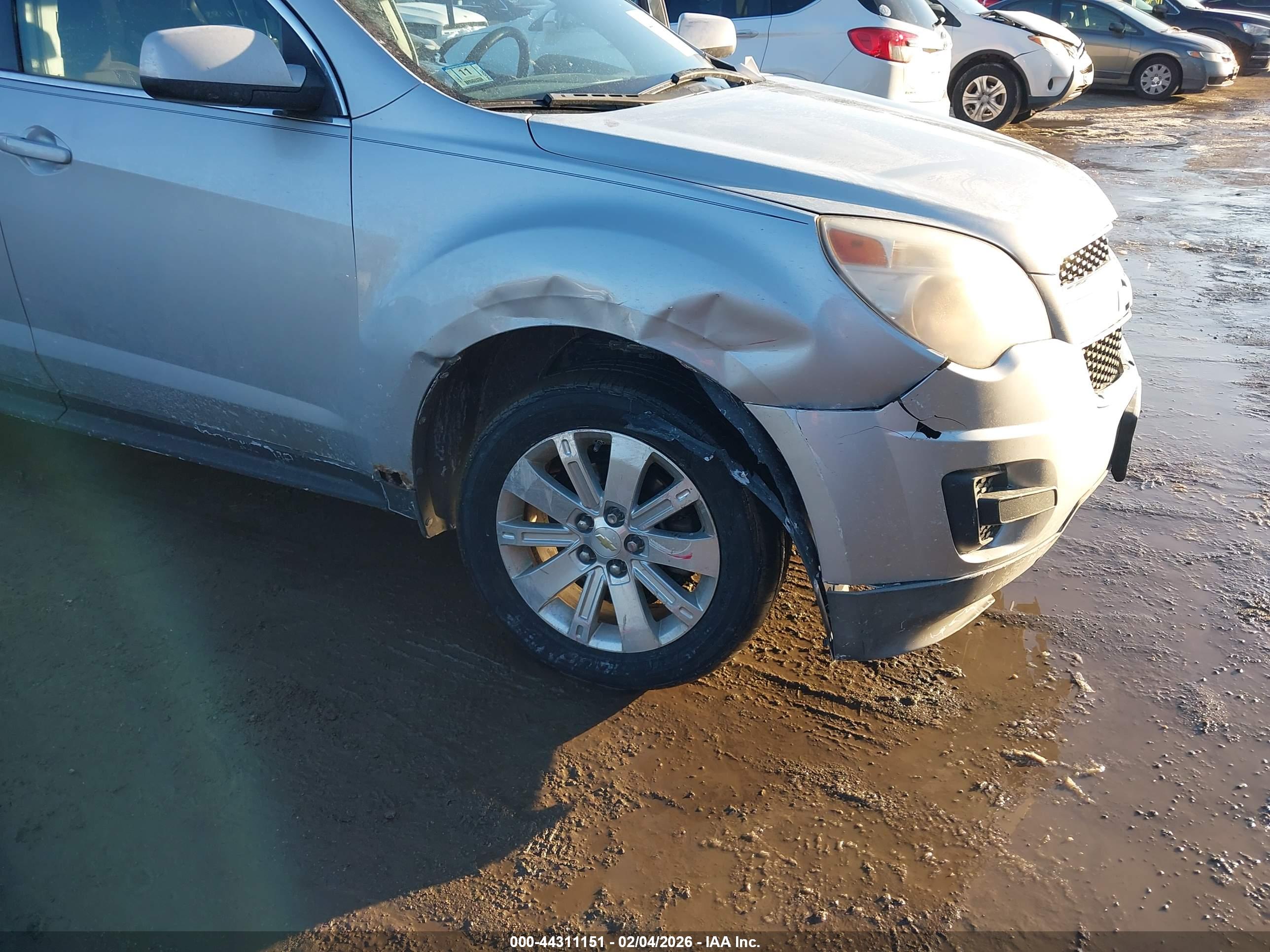 CHEVROLET EQUINOX image 6