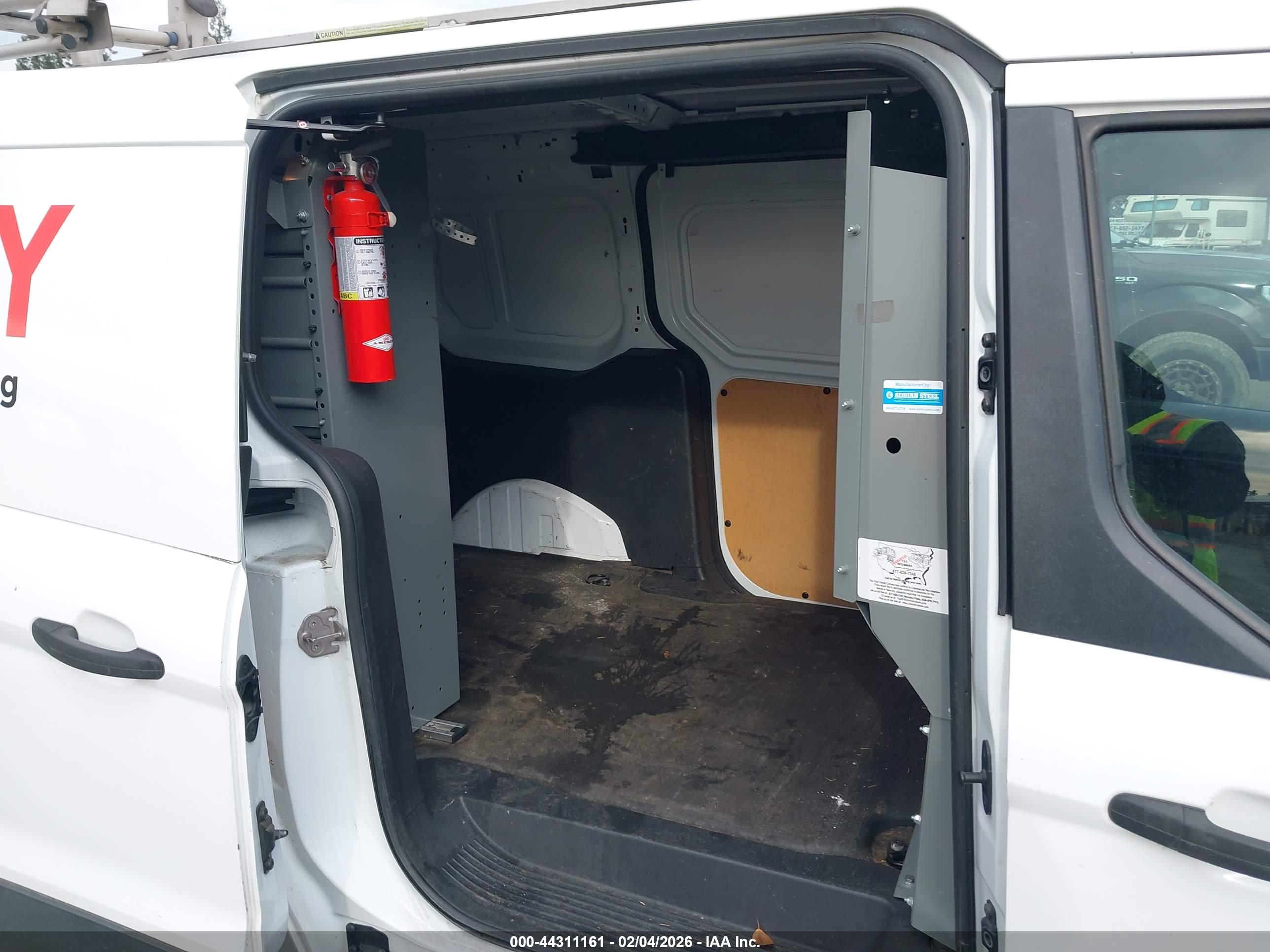FORD TRANSIT image 8