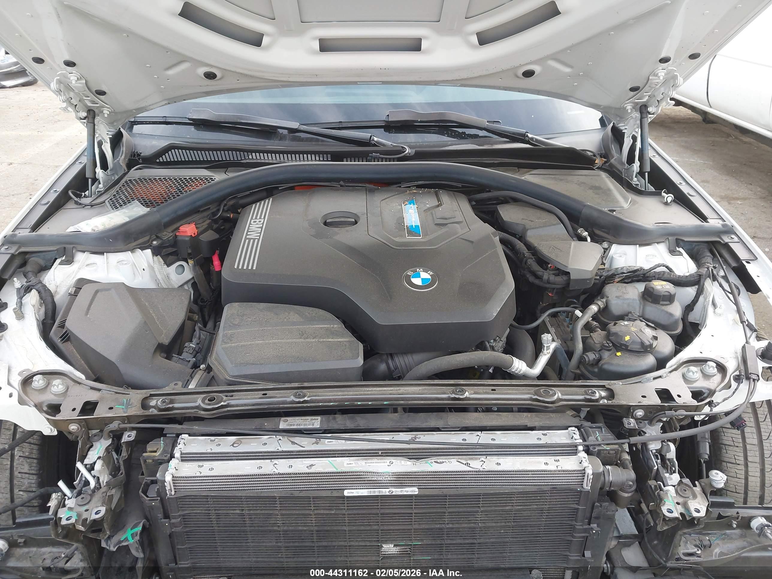 BMW 3 image 10