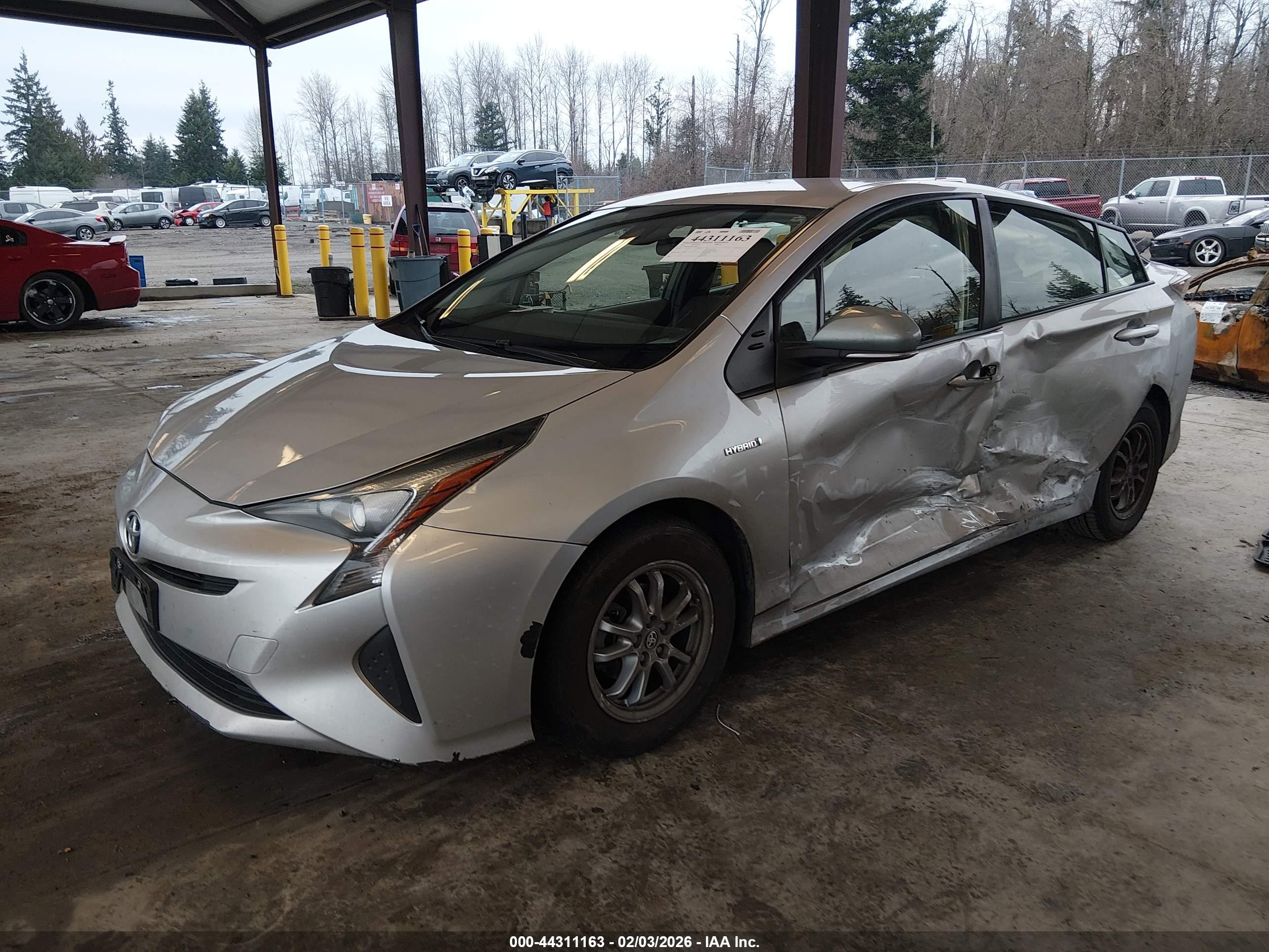 TOYOTA PRIUS image 2