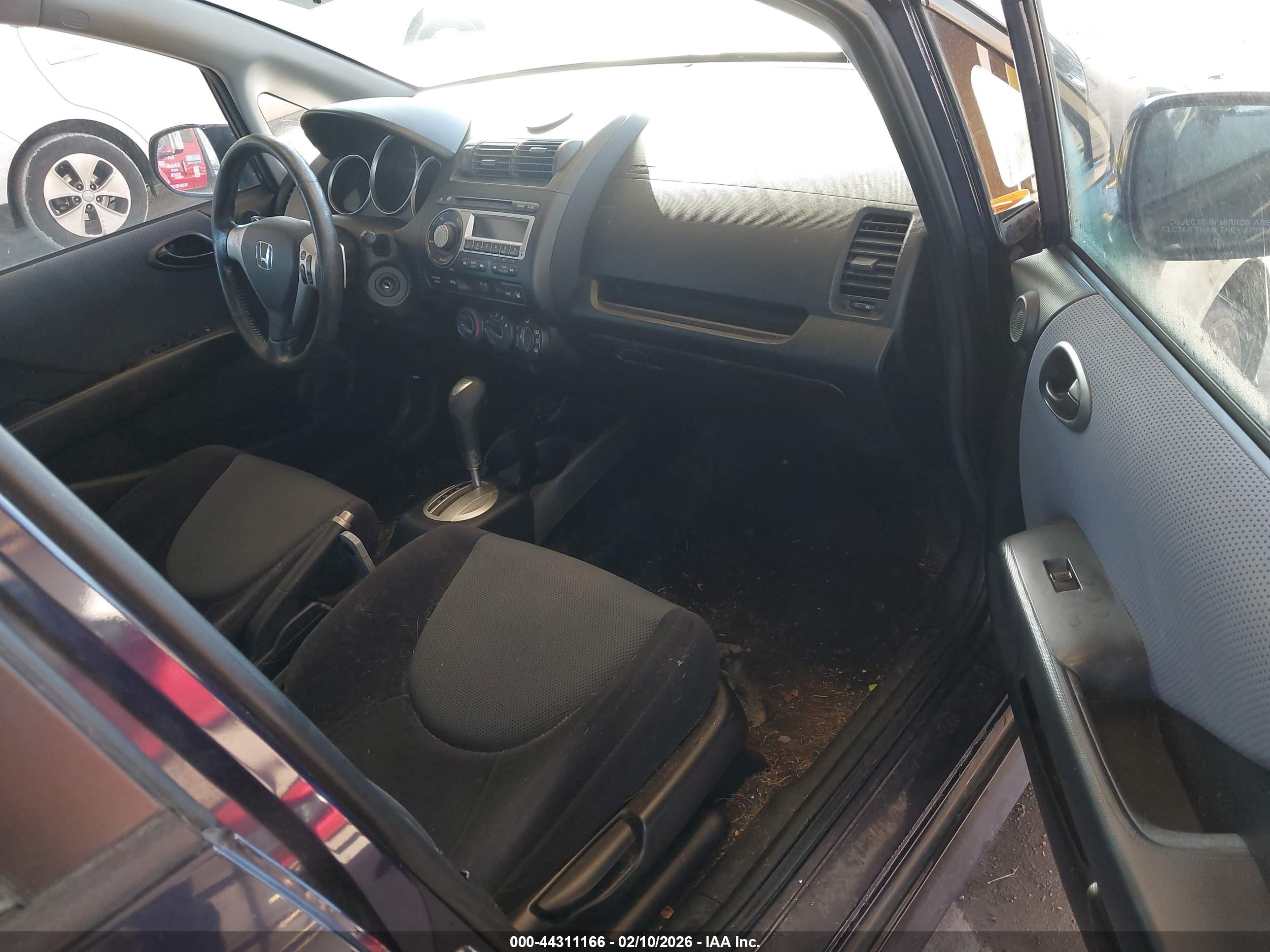 HONDA FIT image 5
