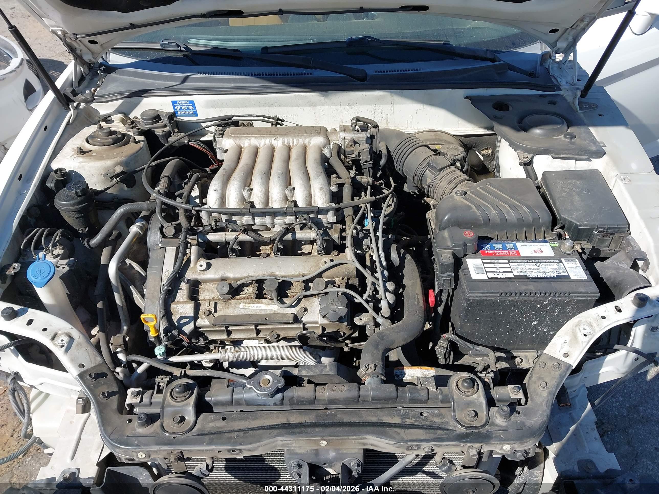HYUNDAI TIBURON image 10