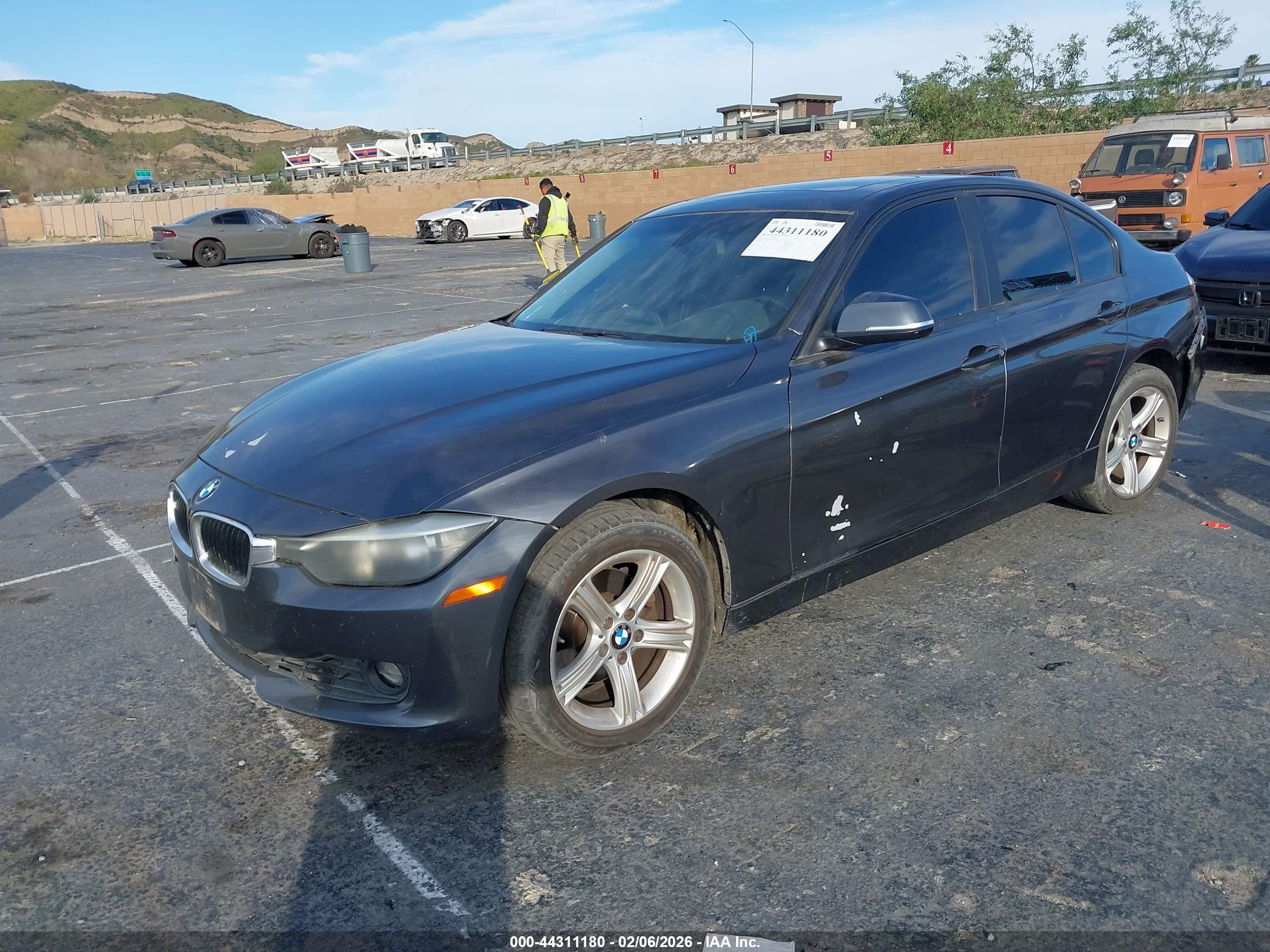 BMW 328I image 2