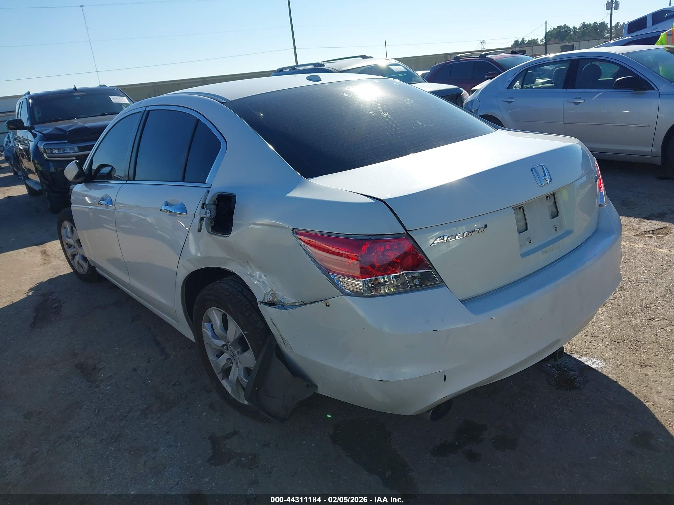 HONDA ACCORD image 3