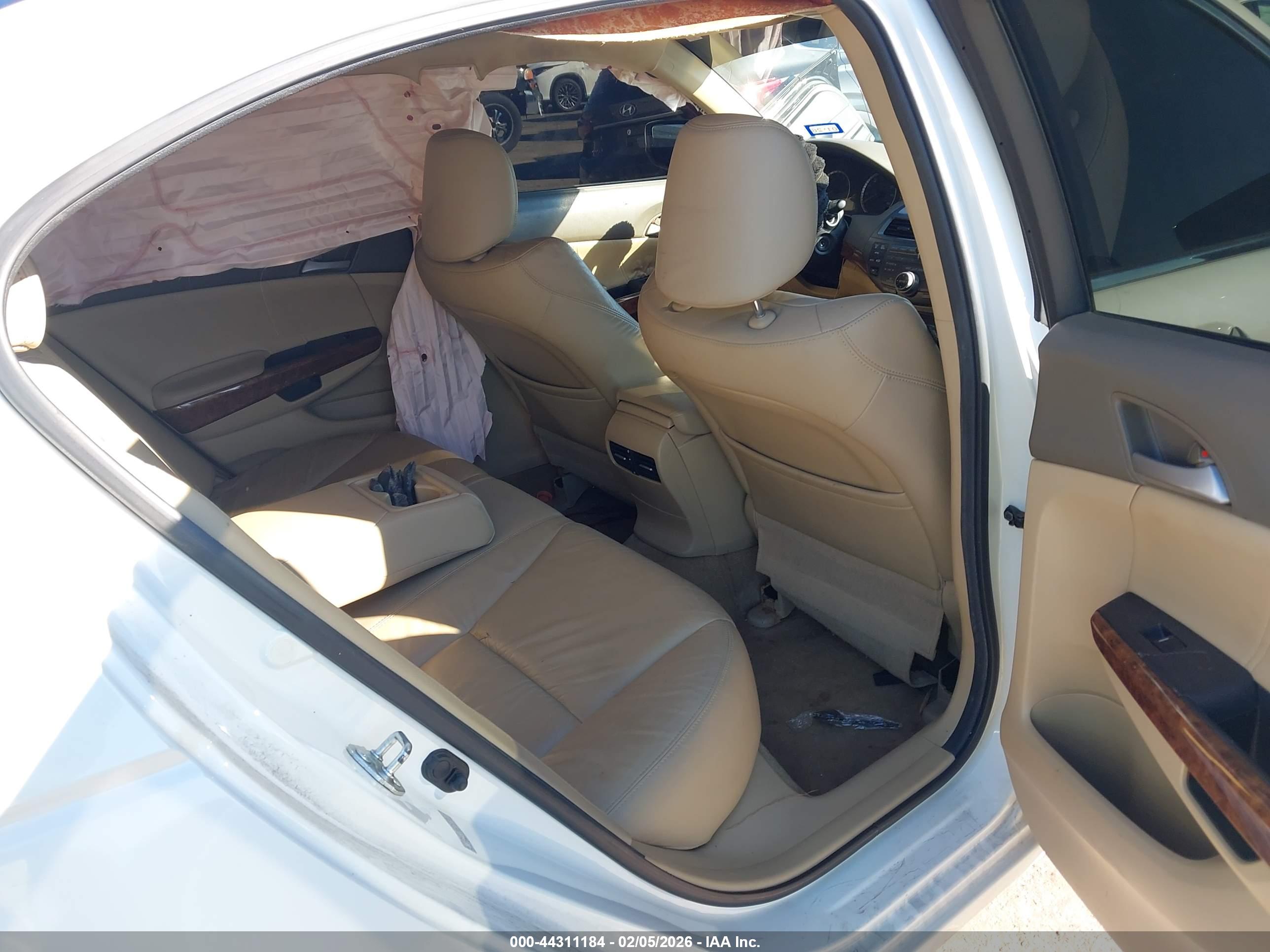 HONDA ACCORD image 8
