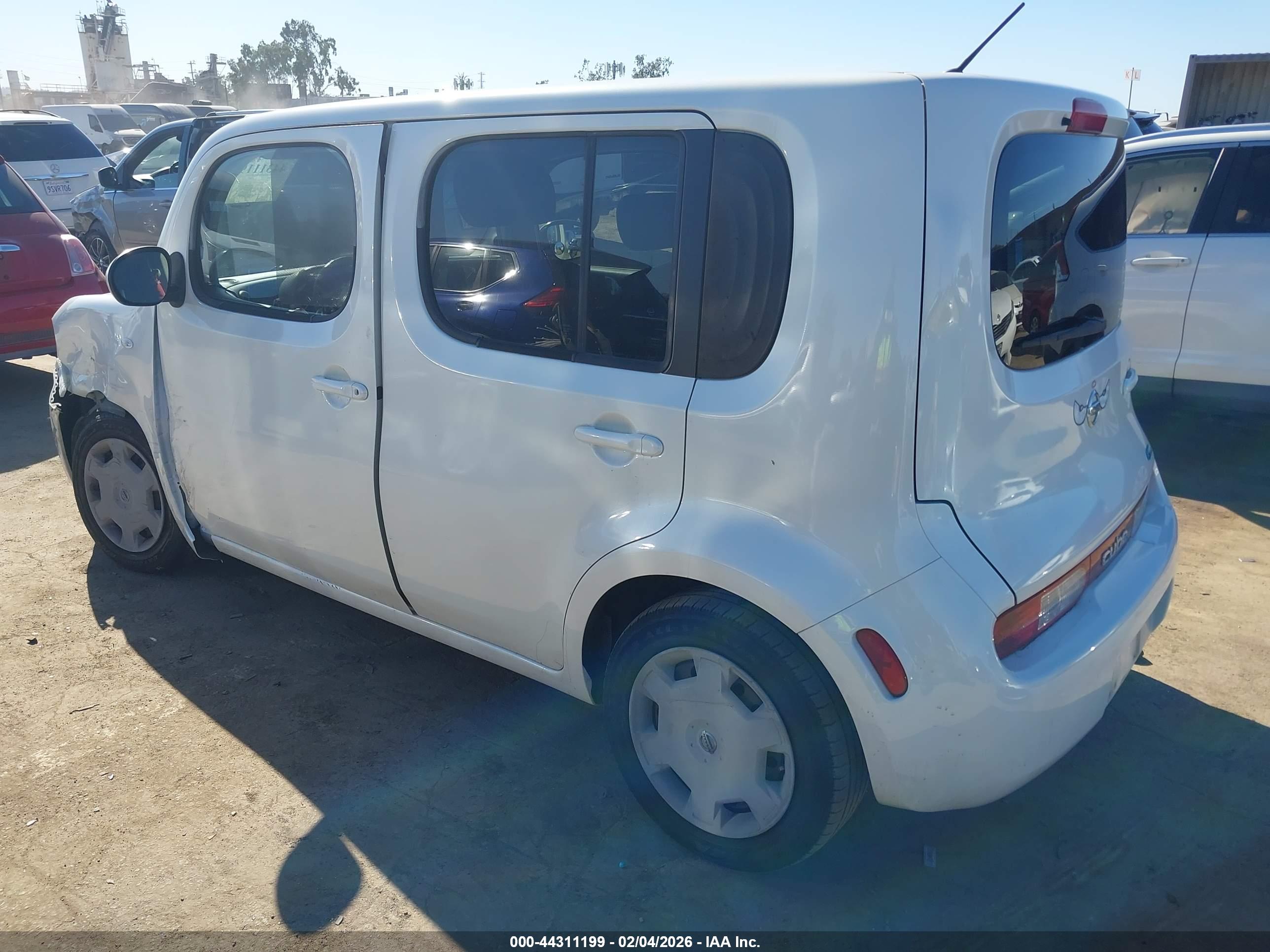 NISSAN CUBE image 3