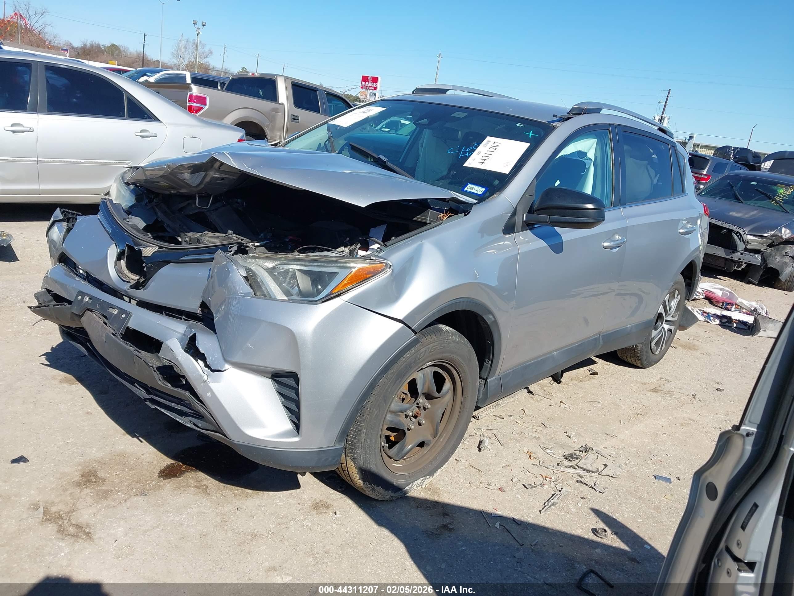 TOYOTA RAV4 image 2