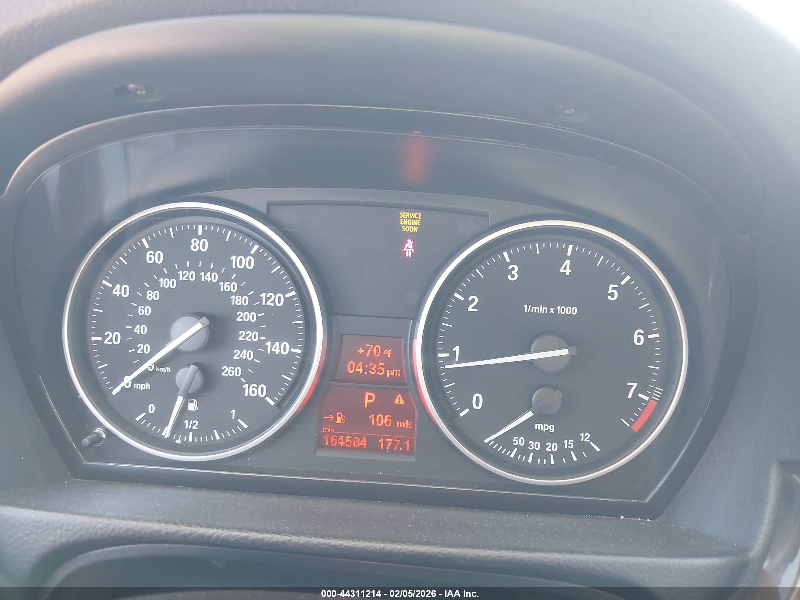 BMW 328I image 7