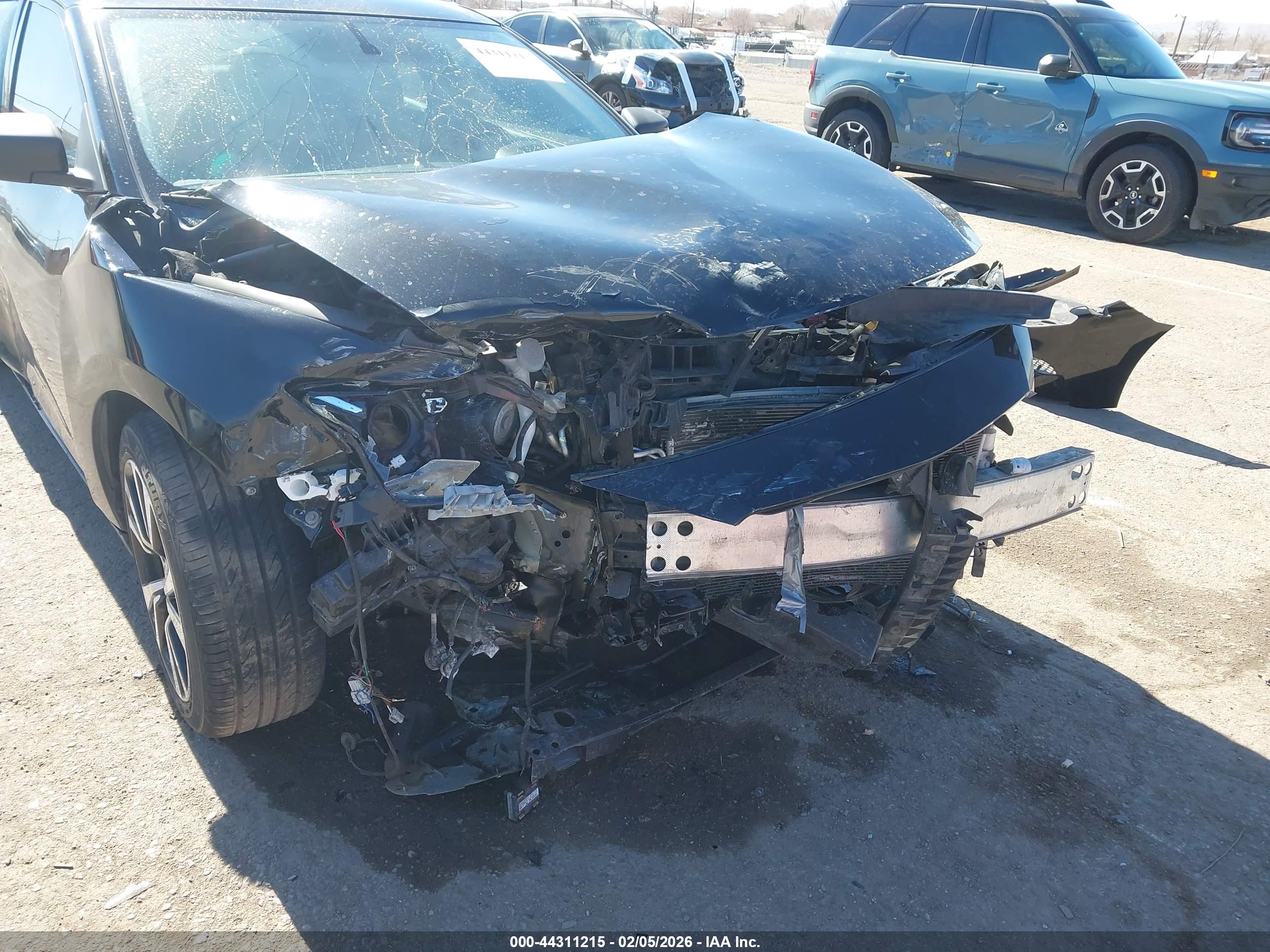 NISSAN MAXIMA image 6