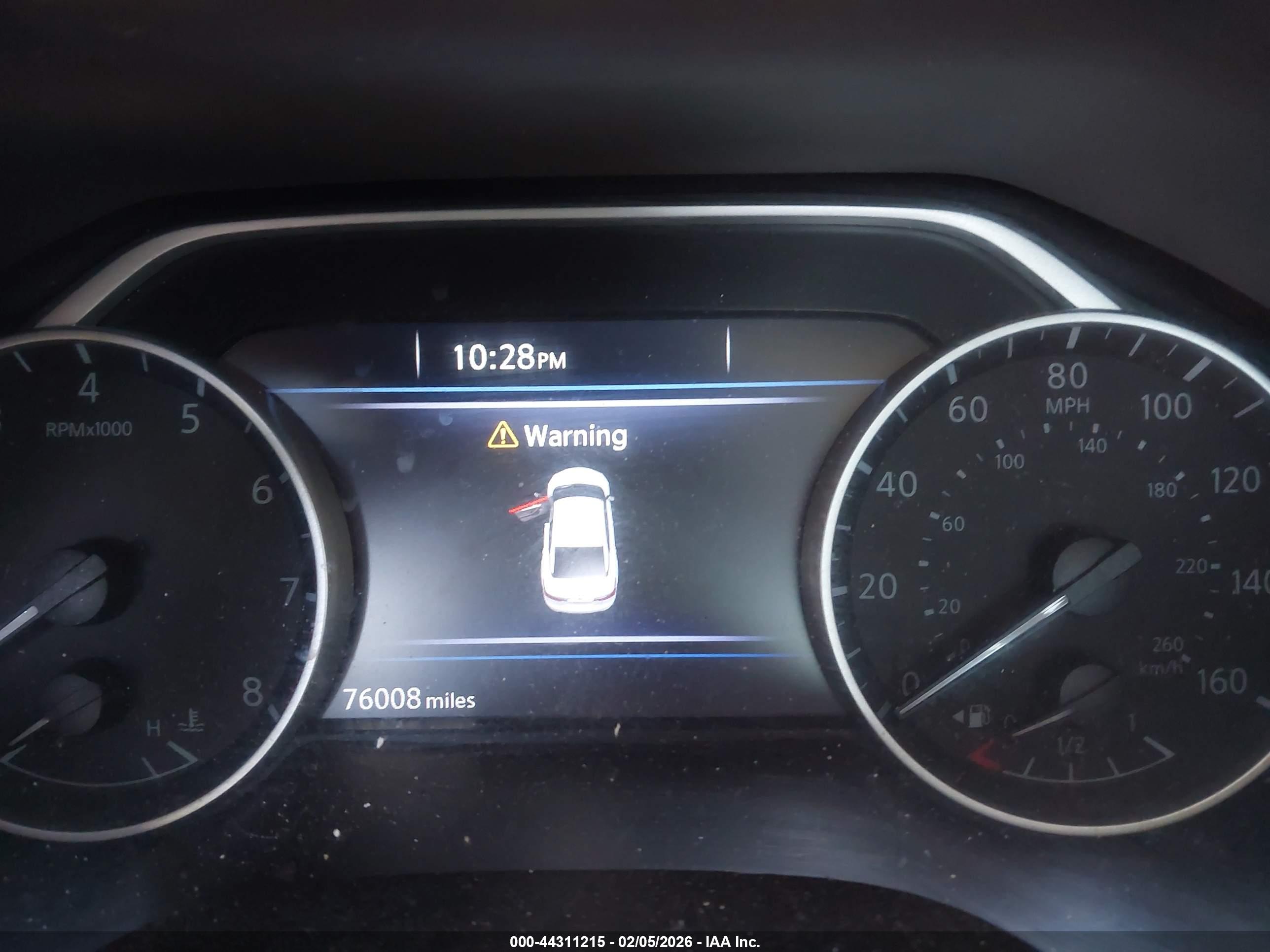 NISSAN MAXIMA image 7