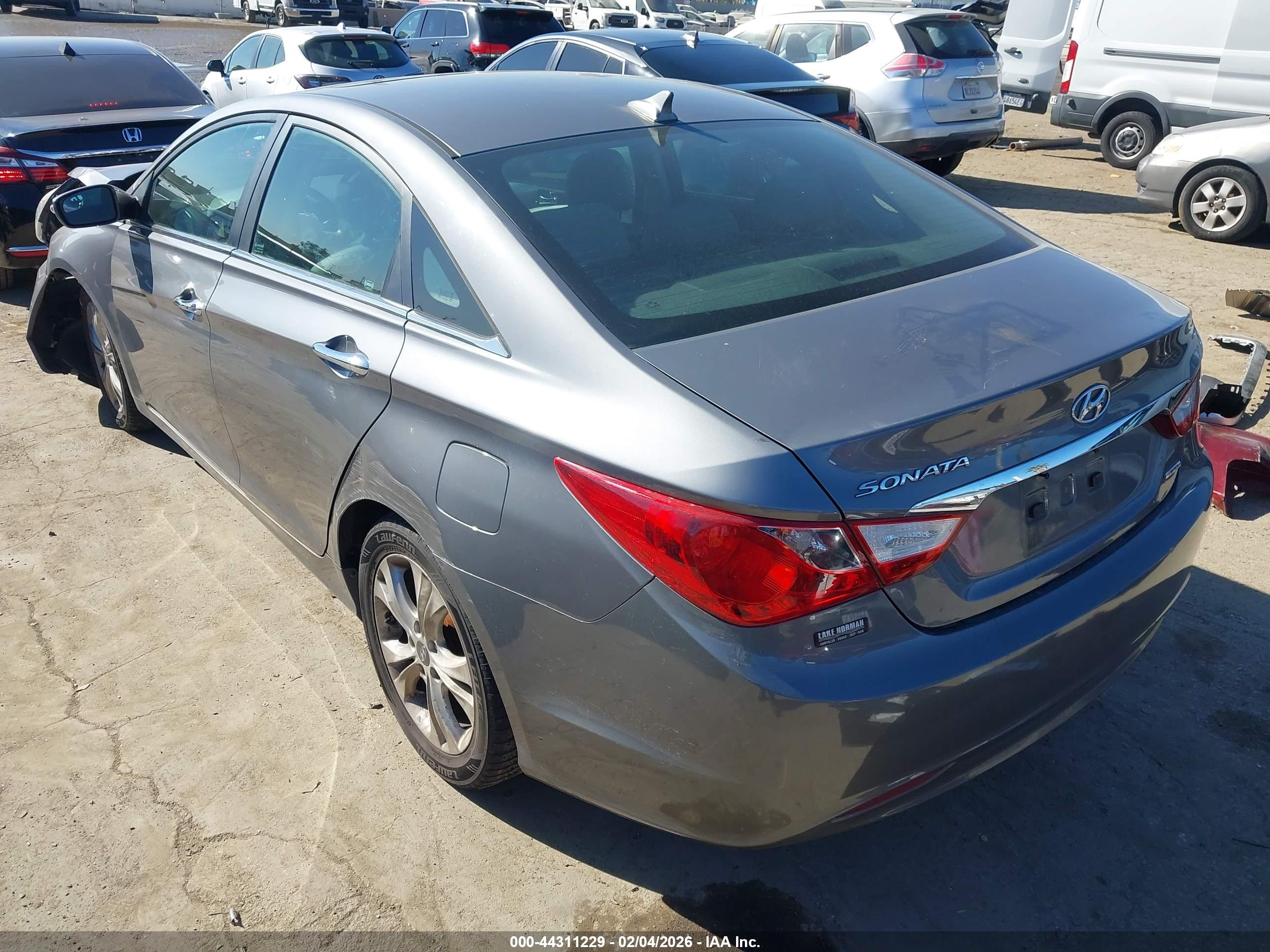 HYUNDAI SONATA image 3