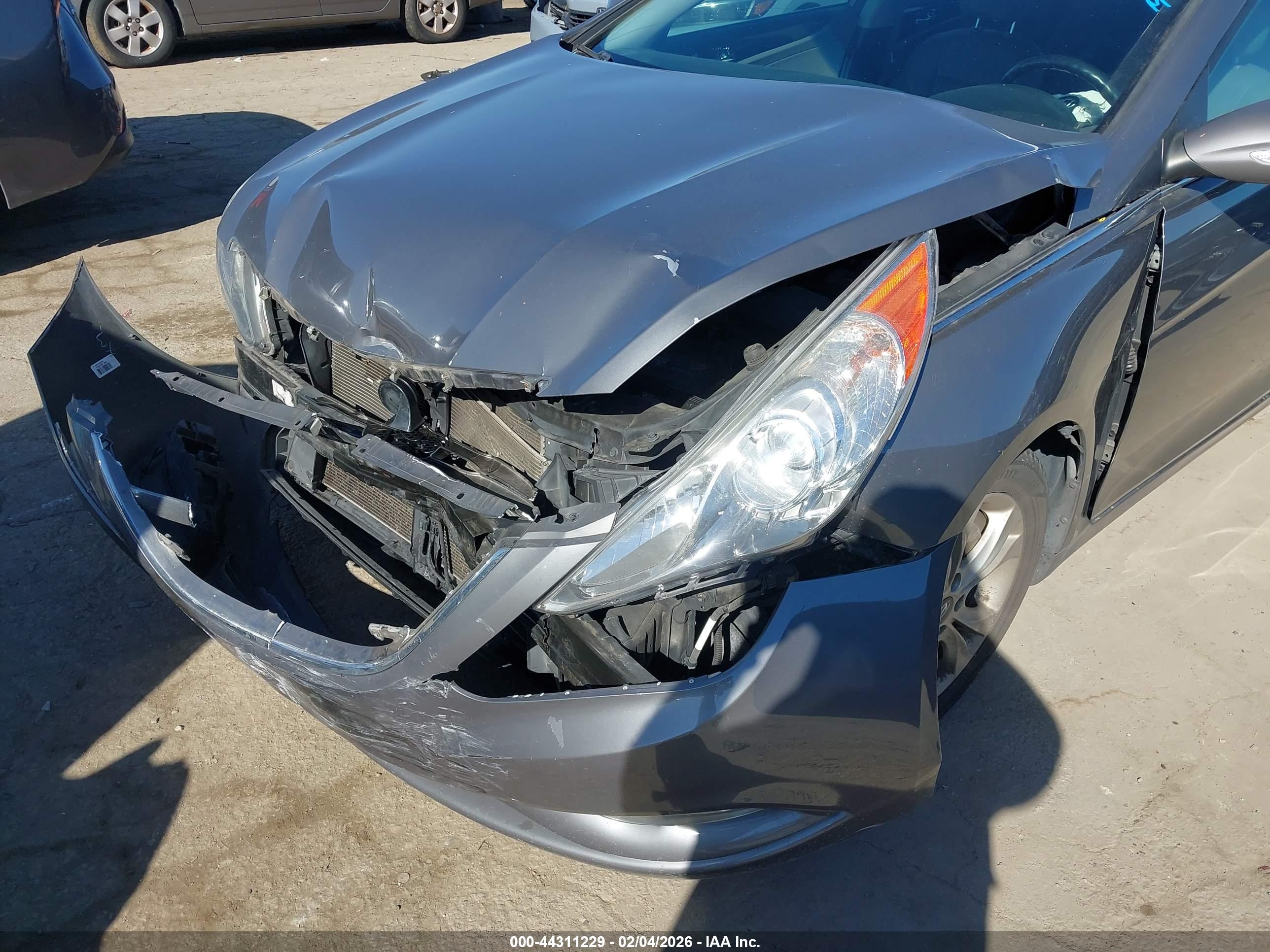 HYUNDAI SONATA image 6