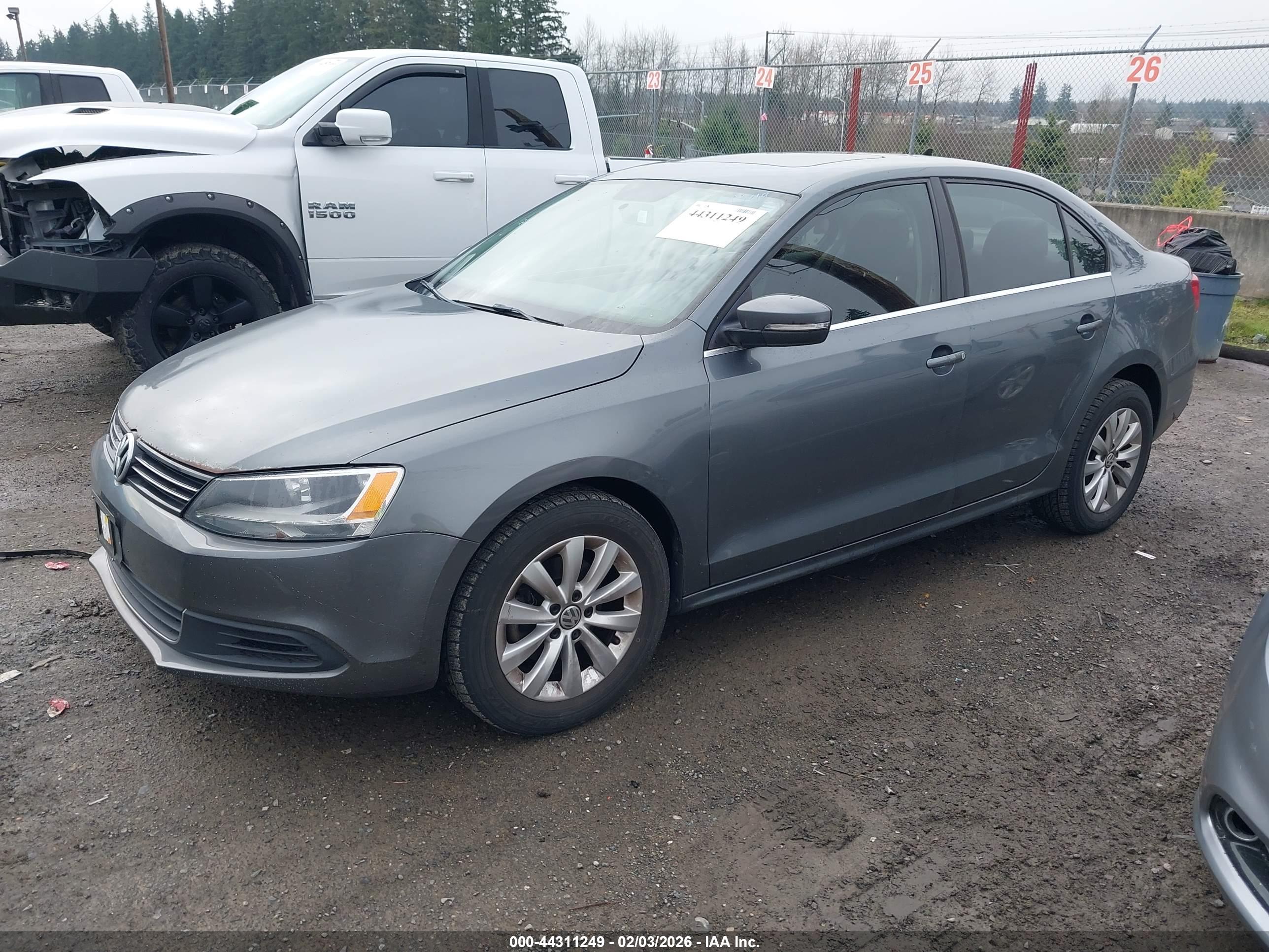 VOLKSWAGEN JETTA image 2