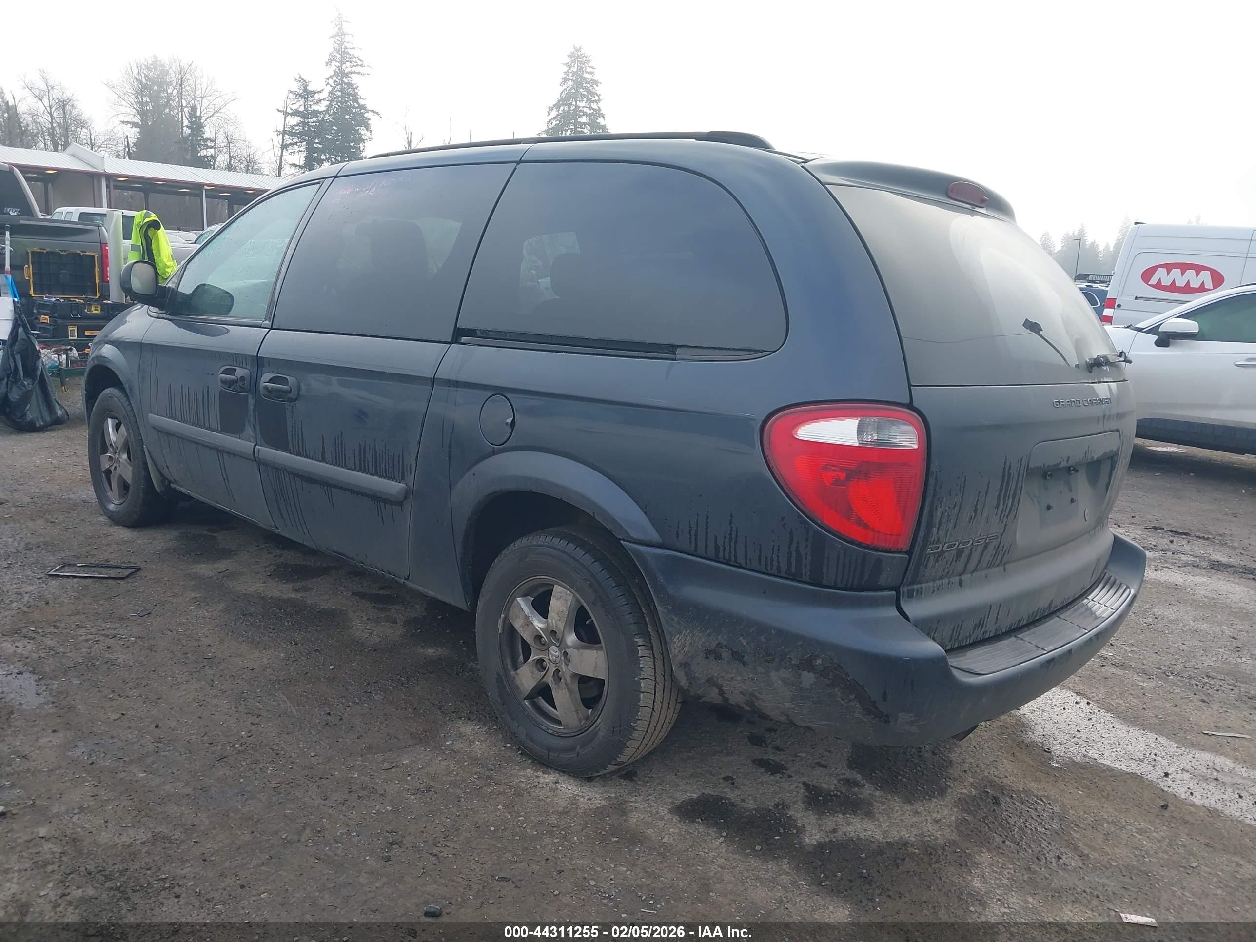 DODGE GRAND image 3