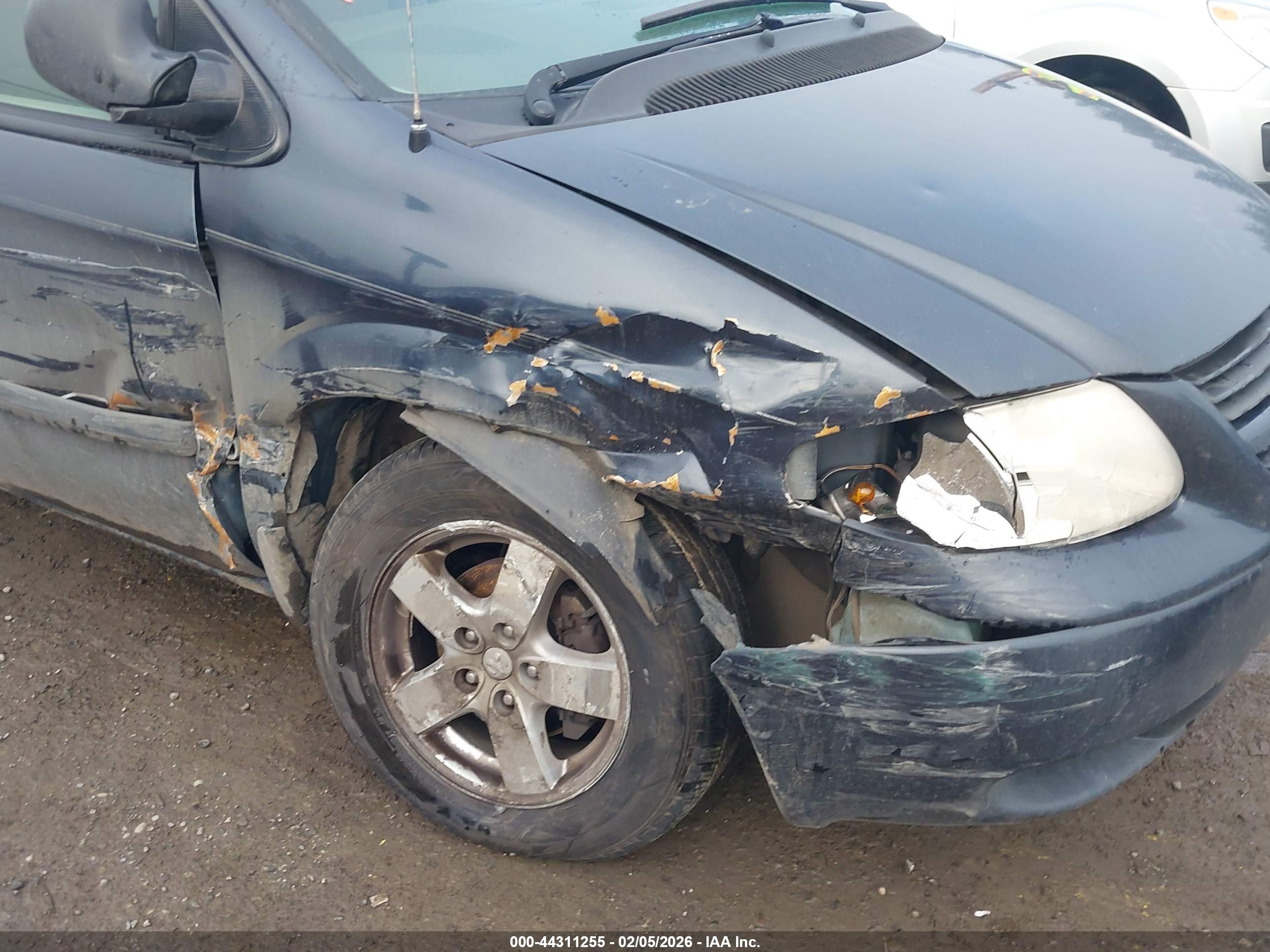 DODGE GRAND image 6