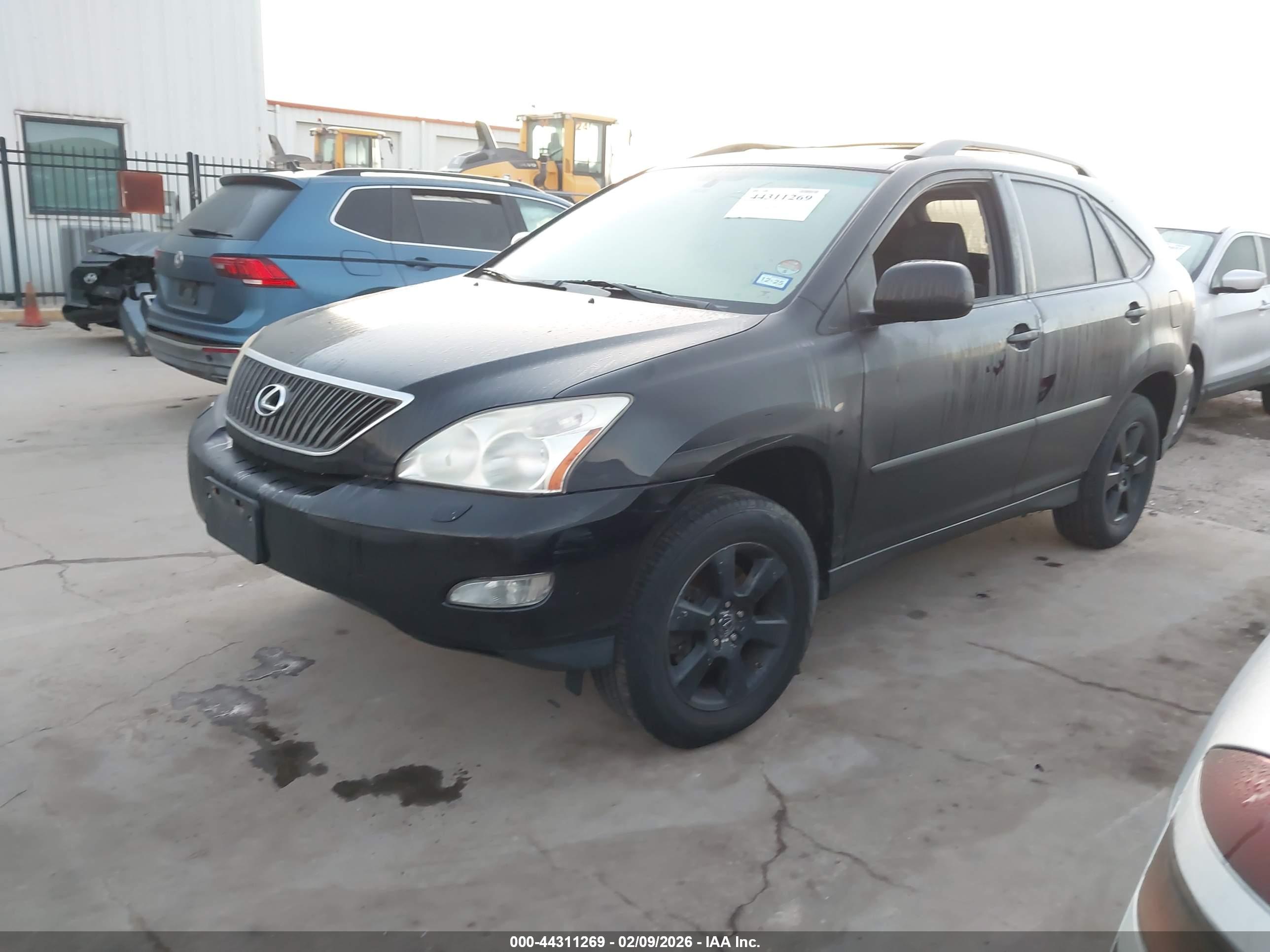 LEXUS RX image 2