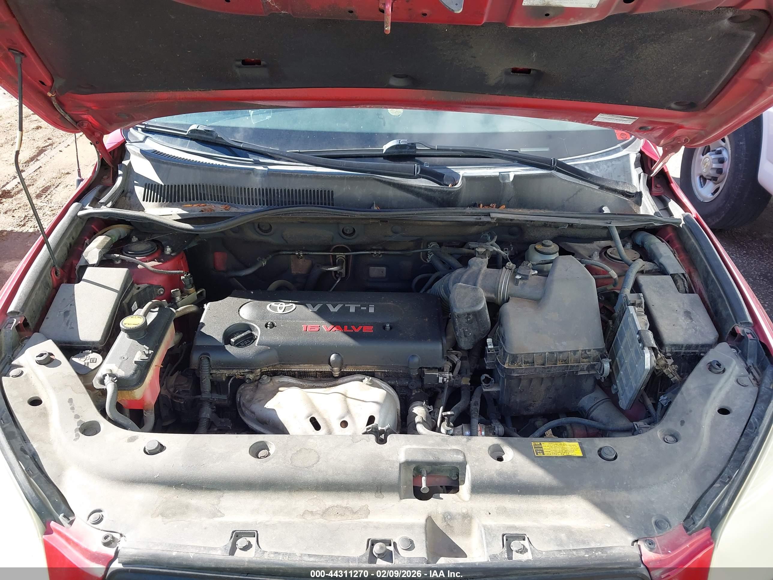 TOYOTA RAV4 image 10