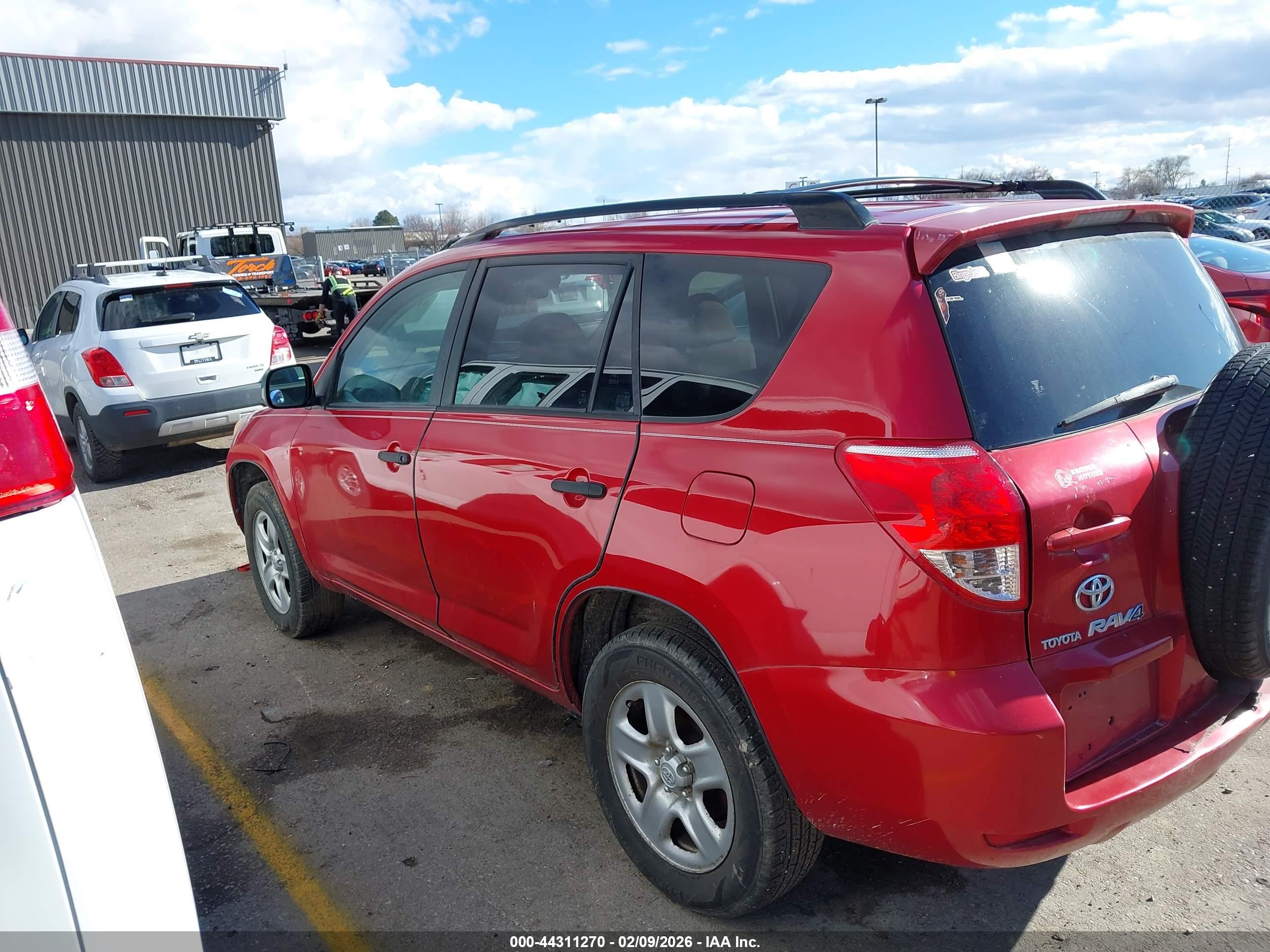 TOYOTA RAV4 image 3