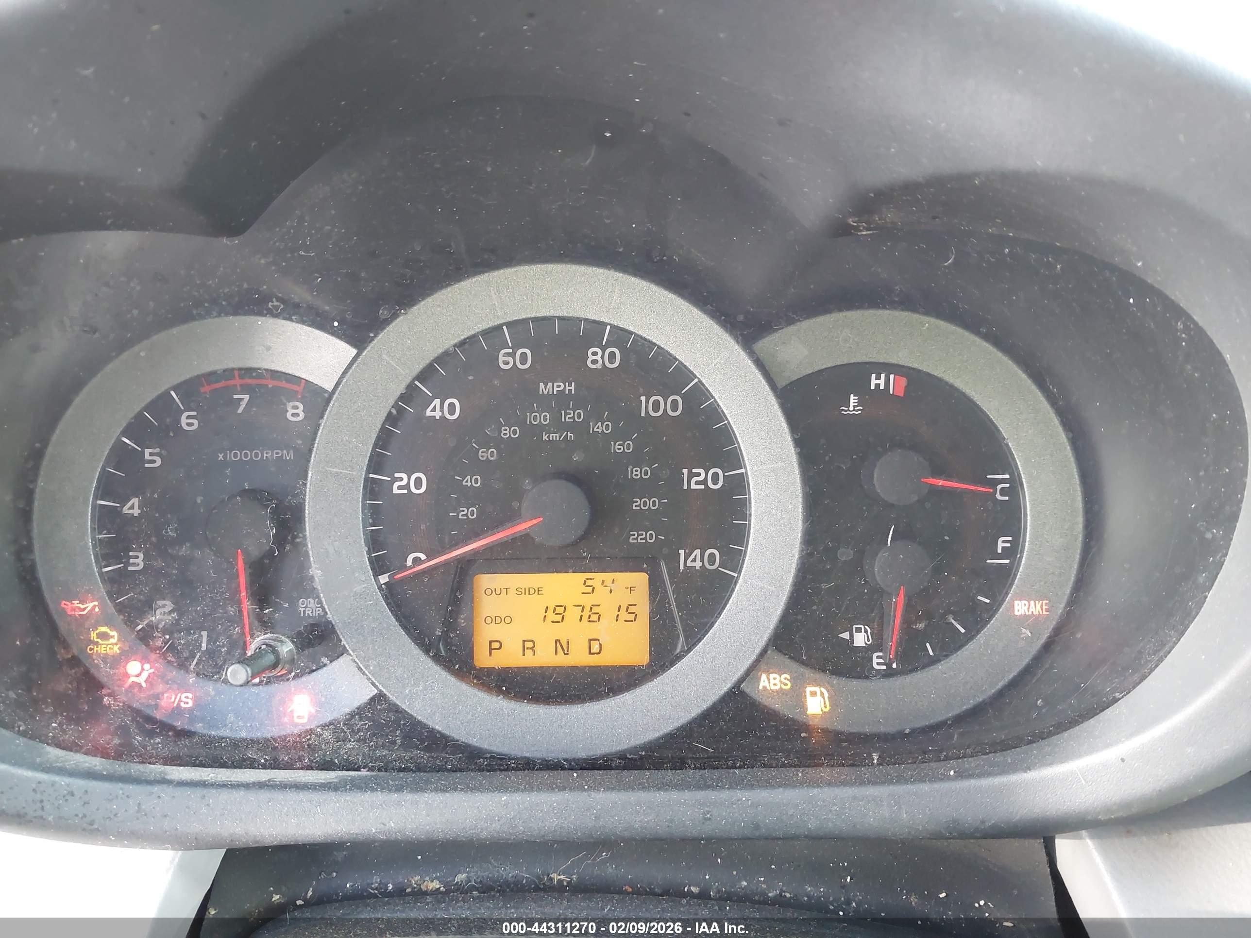 TOYOTA RAV4 image 7