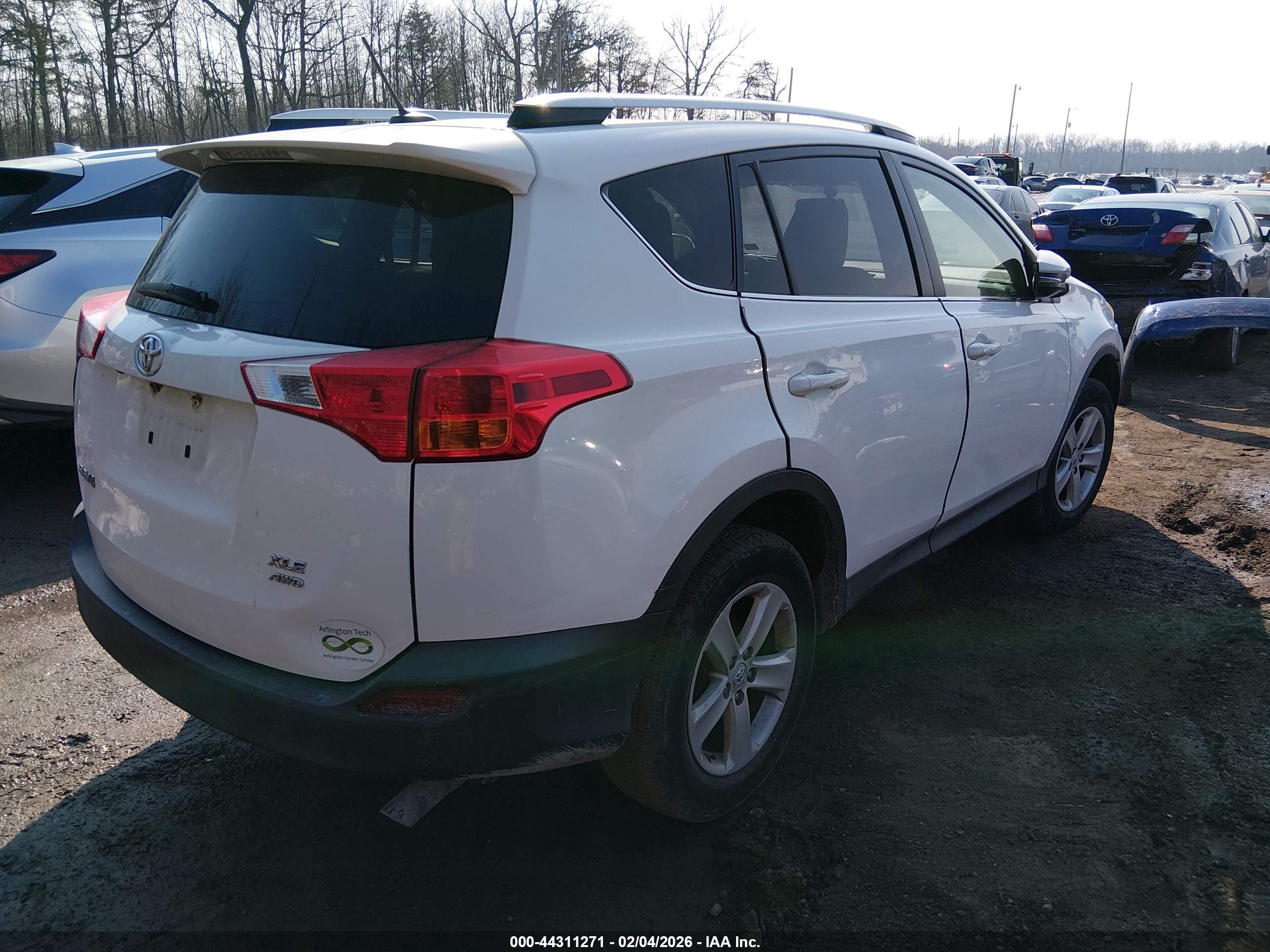 TOYOTA RAV4 image 4