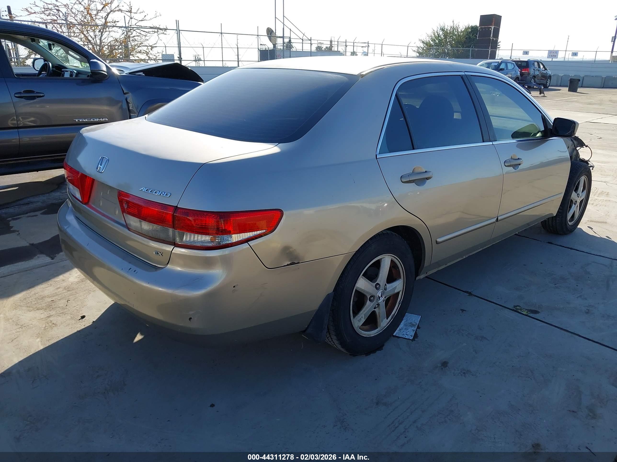 HONDA ACCORD image 4