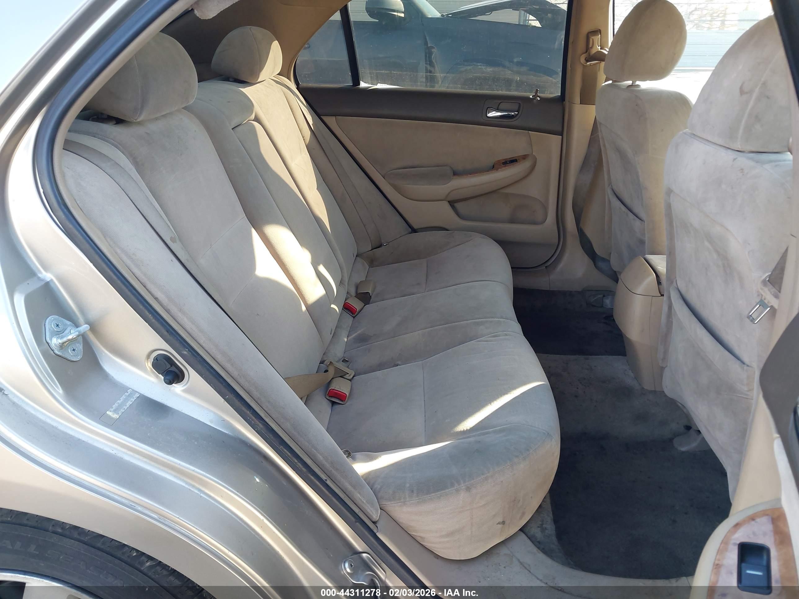 HONDA ACCORD image 8