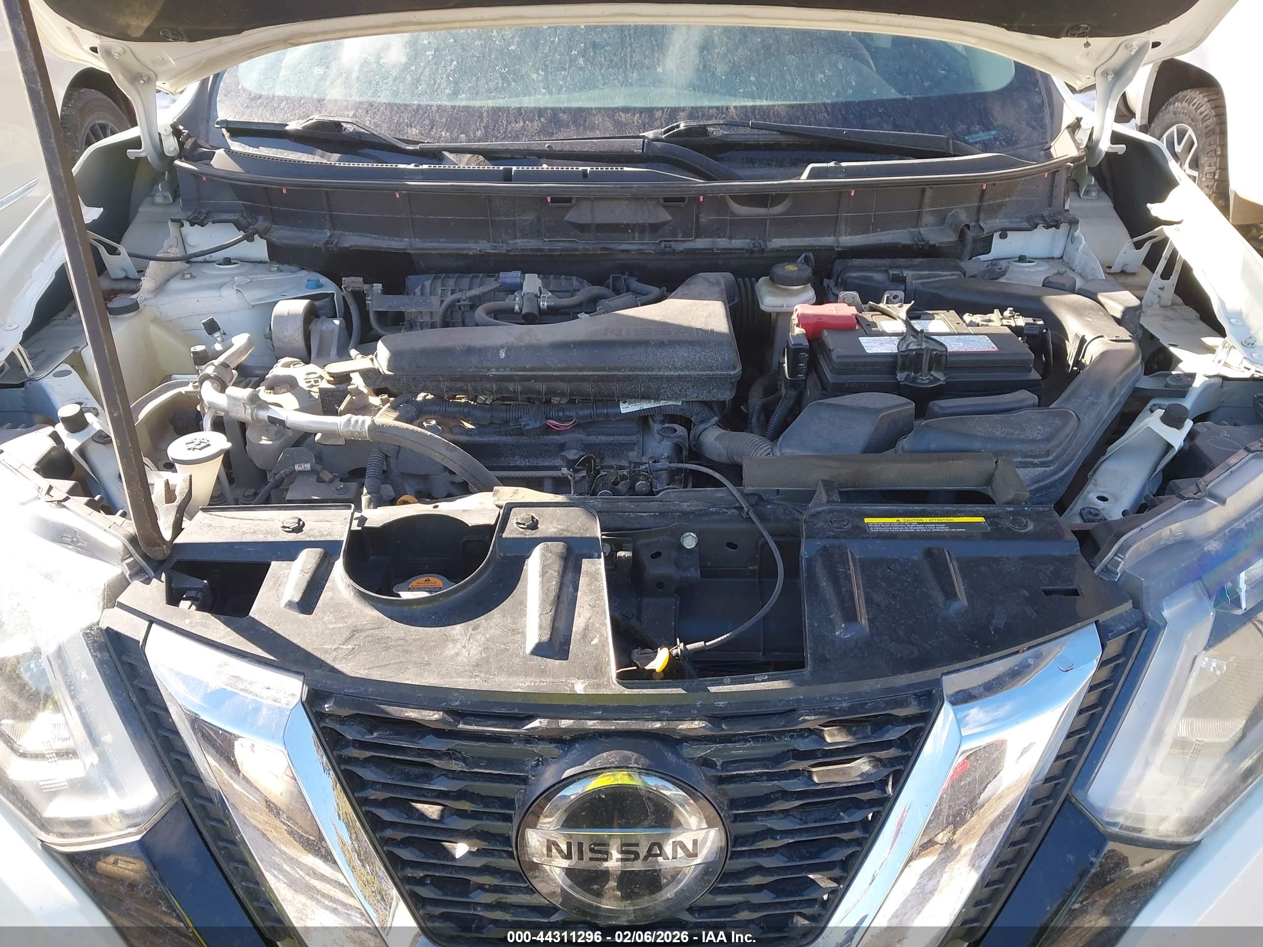 NISSAN ROGUE image 10