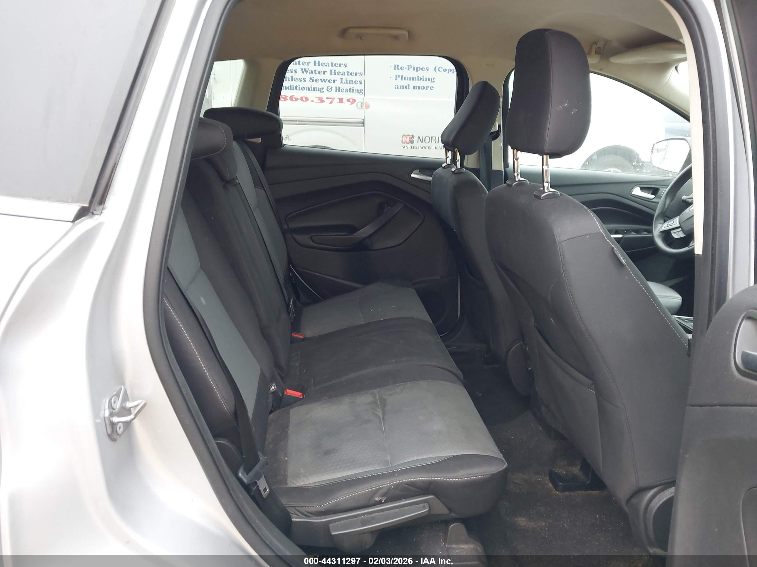 FORD ESCAPE image 8