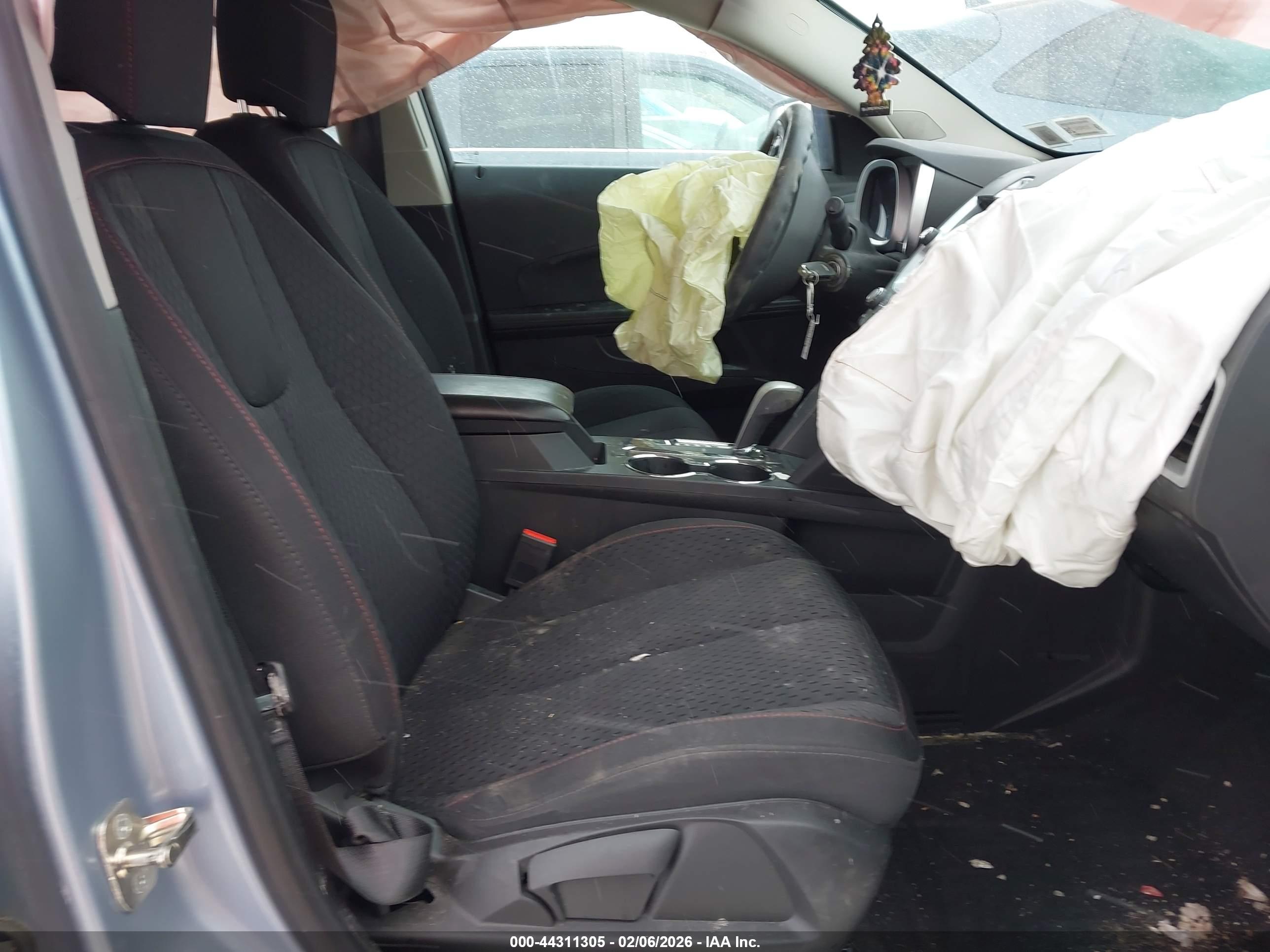 CHEVROLET EQUINOX image 5