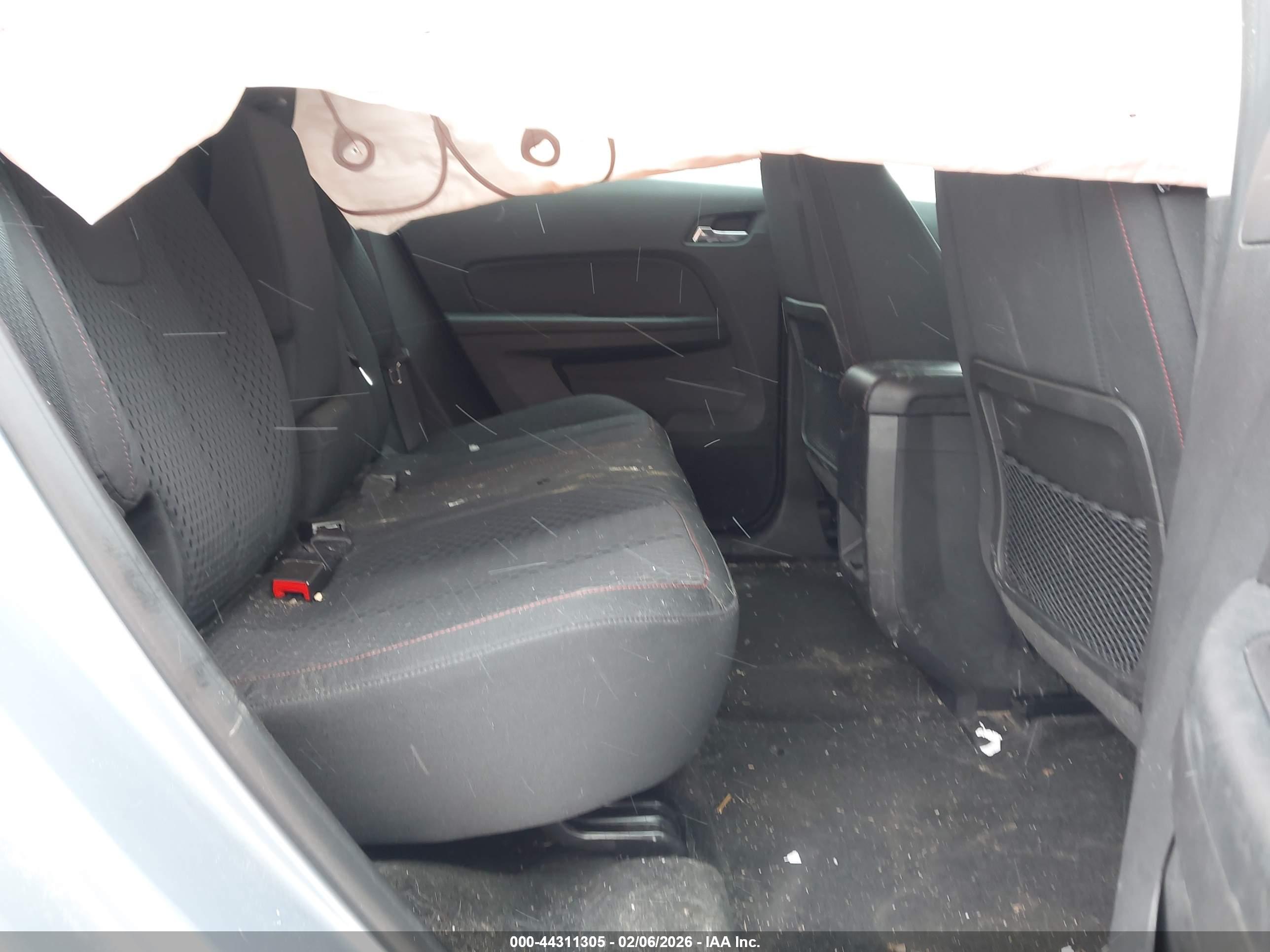 CHEVROLET EQUINOX image 8